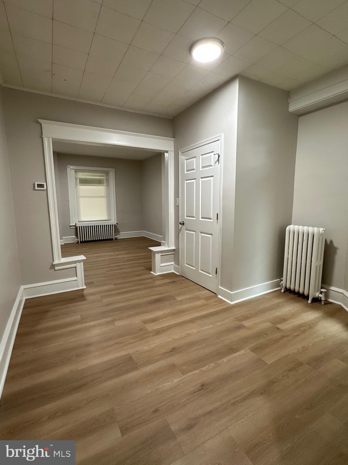 ELMWOOD PARK - Residential Lease