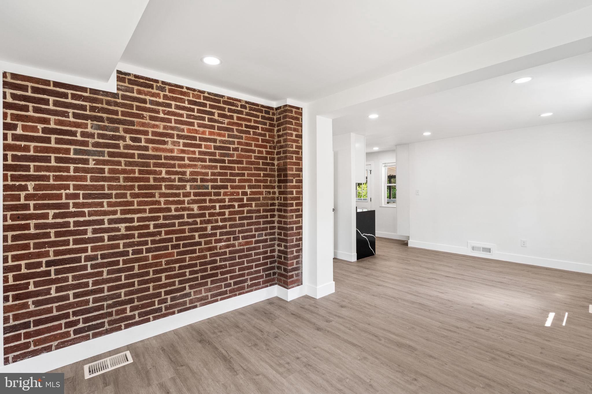 TAKOMA PARK - Residential