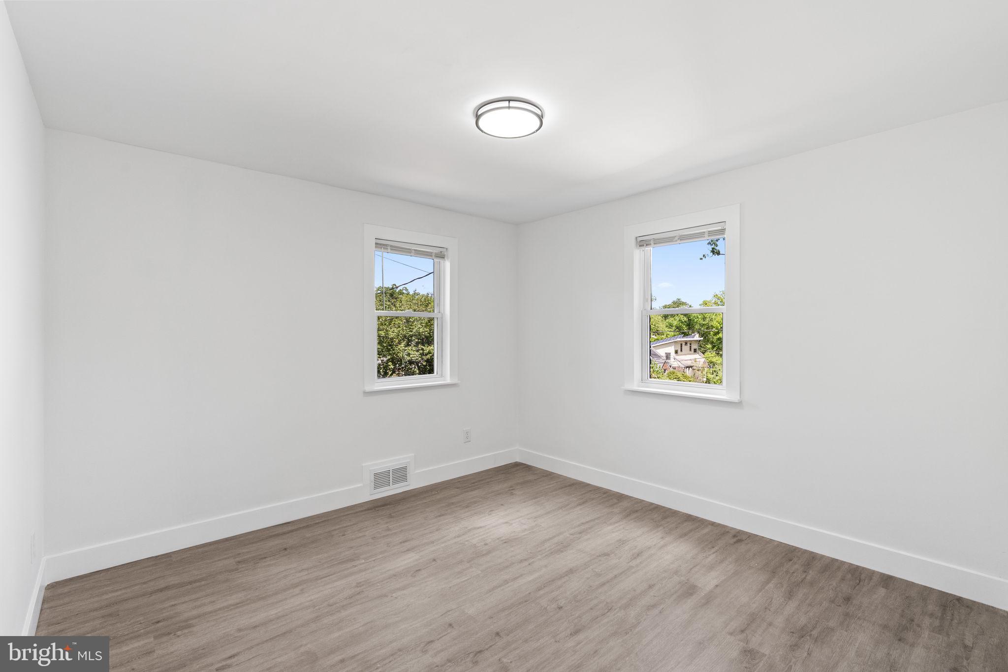 TAKOMA PARK - Residential