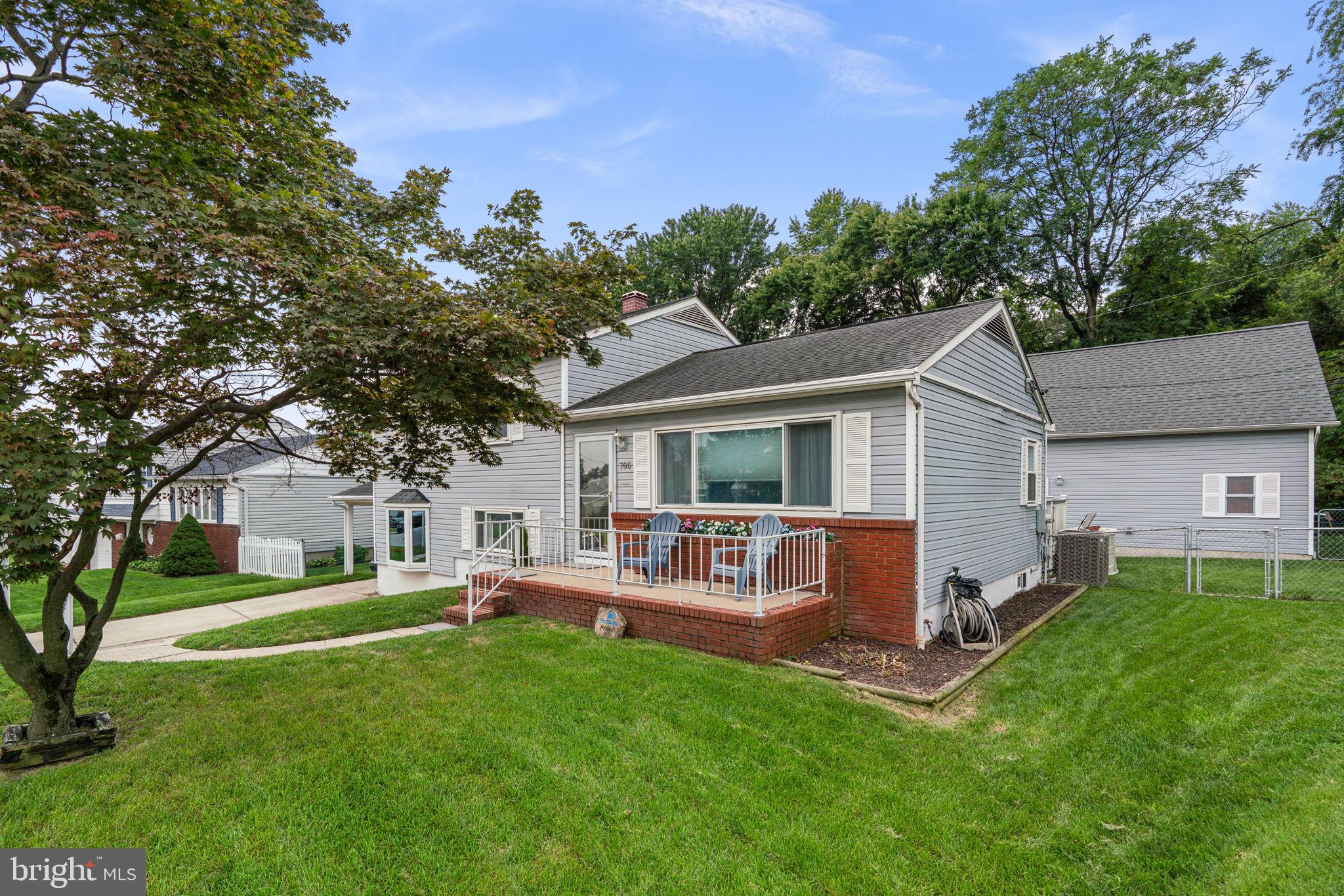 705 BAYLOR ROAD