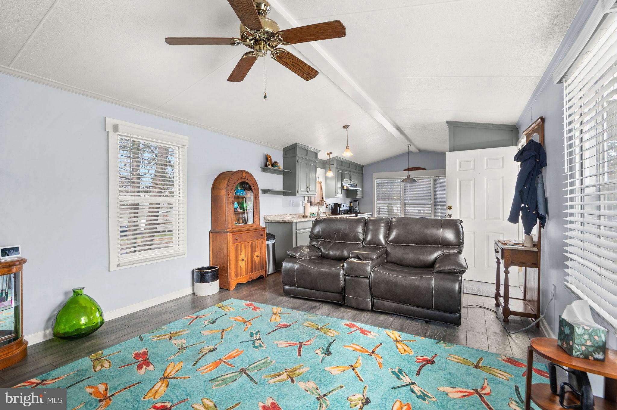 QUIET ACRES - Residential