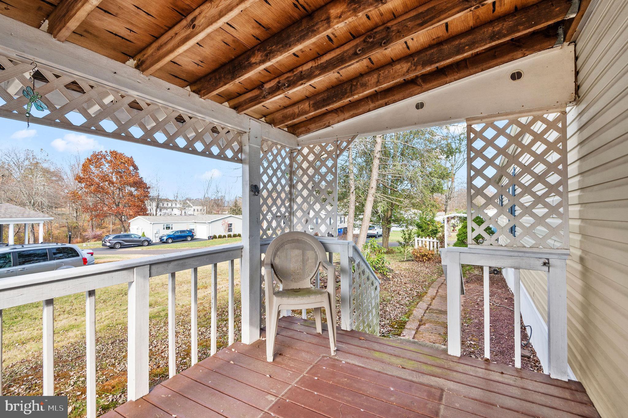 QUIET ACRES - Residential