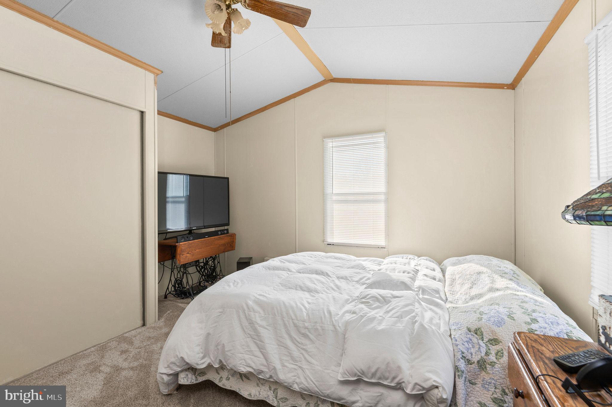 QUIET ACRES - Residential