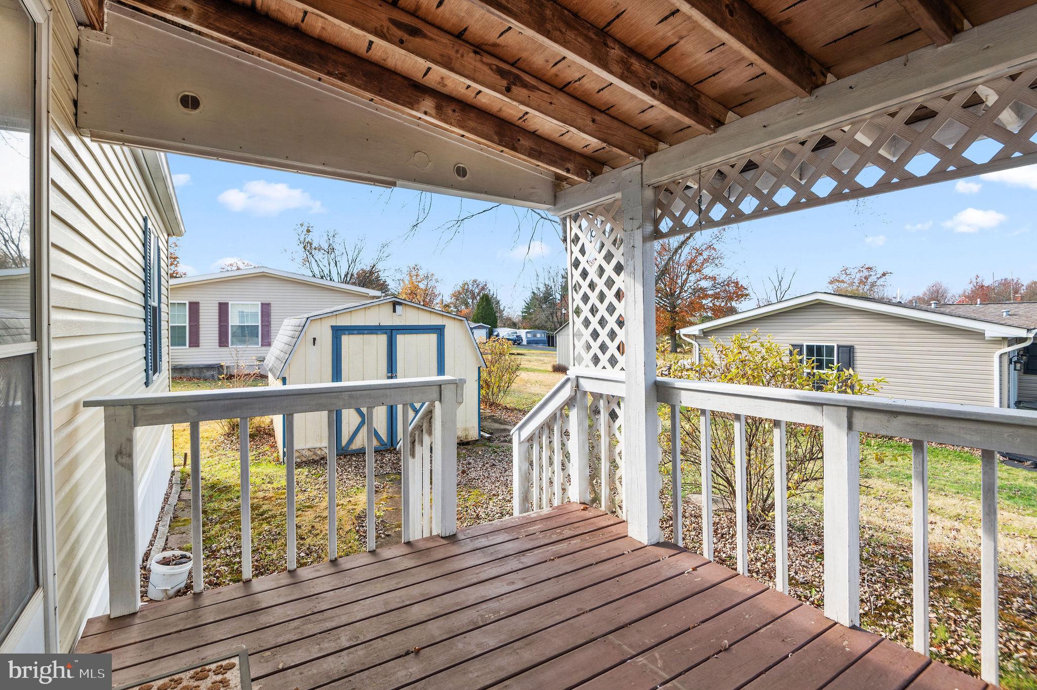 QUIET ACRES - Residential