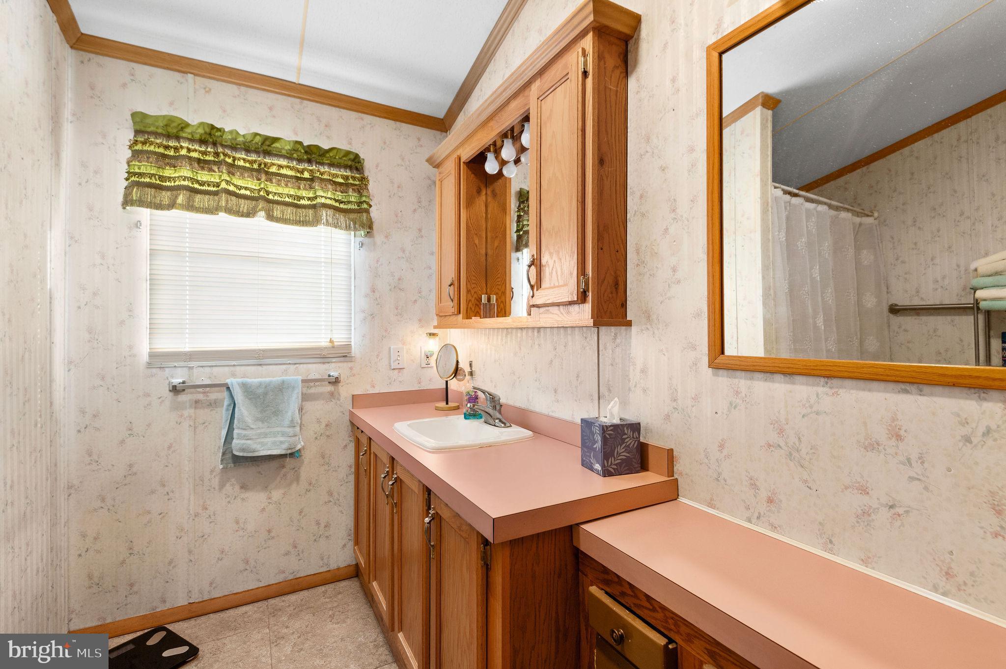 QUIET ACRES - Residential