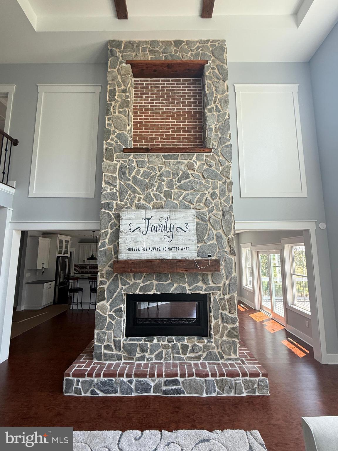 BLACKSTON COVE - Residential