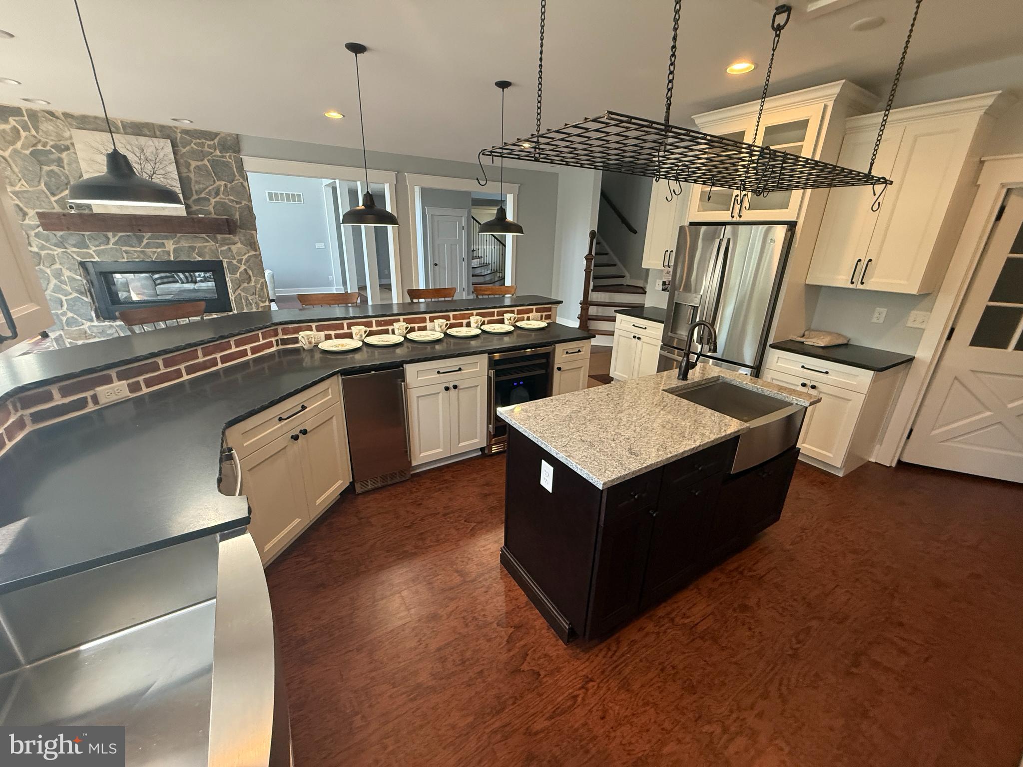 BLACKSTON COVE - Residential