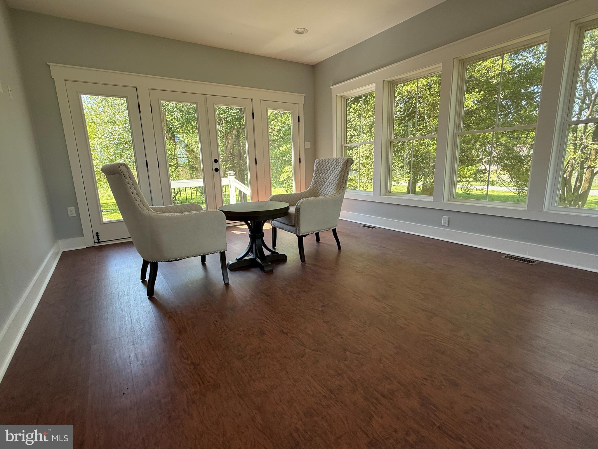 BLACKSTON COVE - Residential