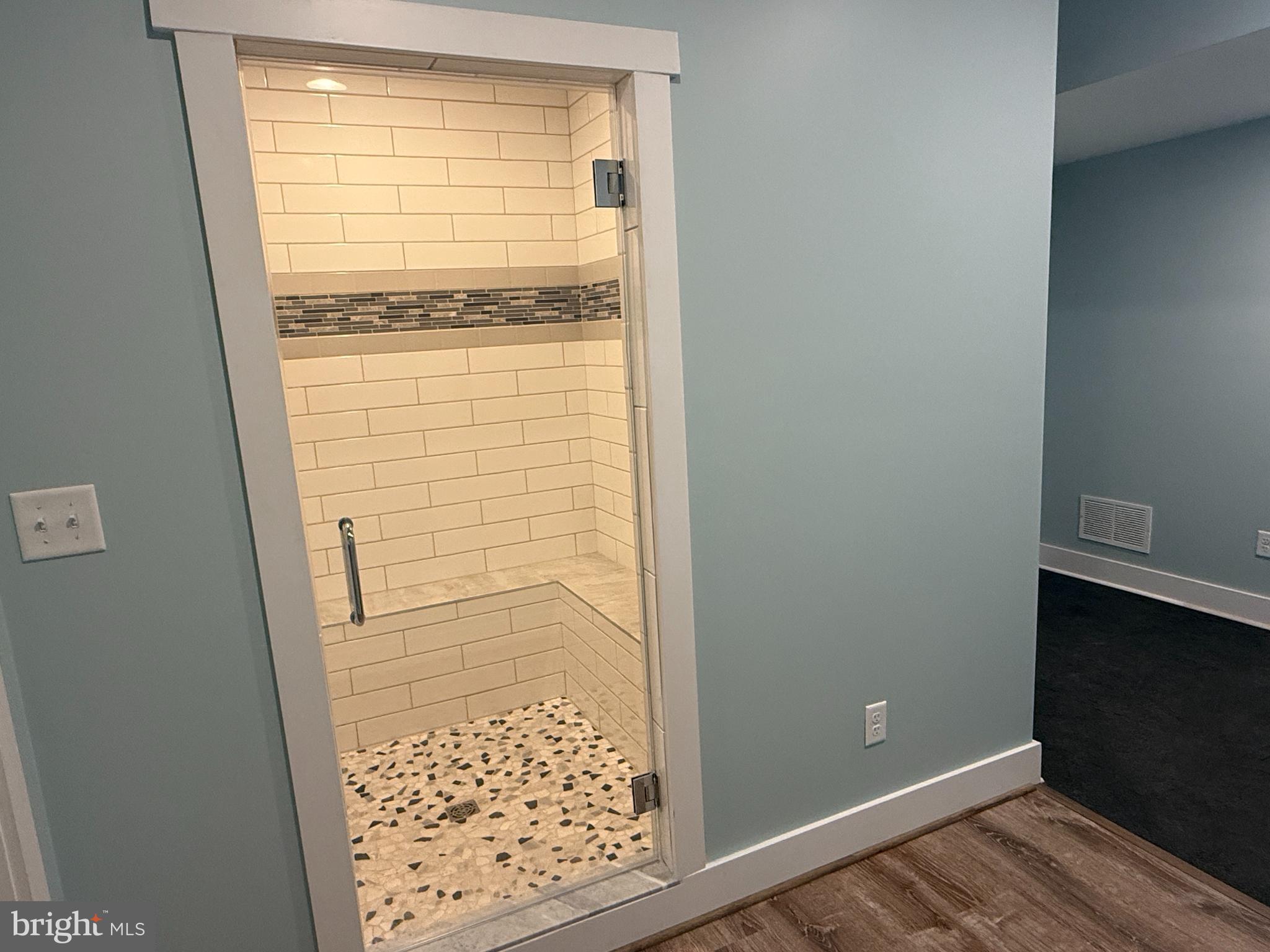 BLACKSTON COVE - Residential