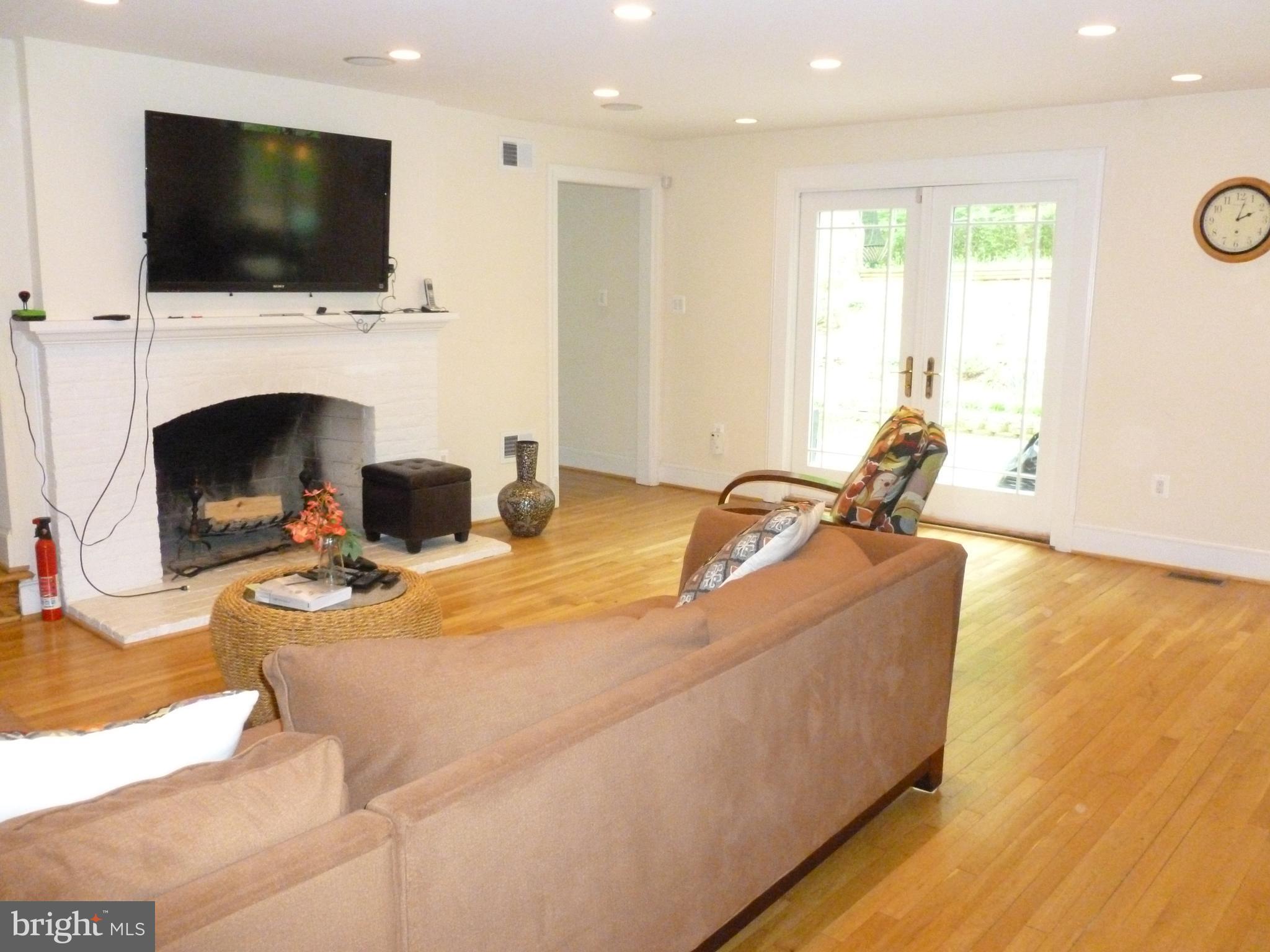 JEWELL KIRBY KEROHER - Residential Lease