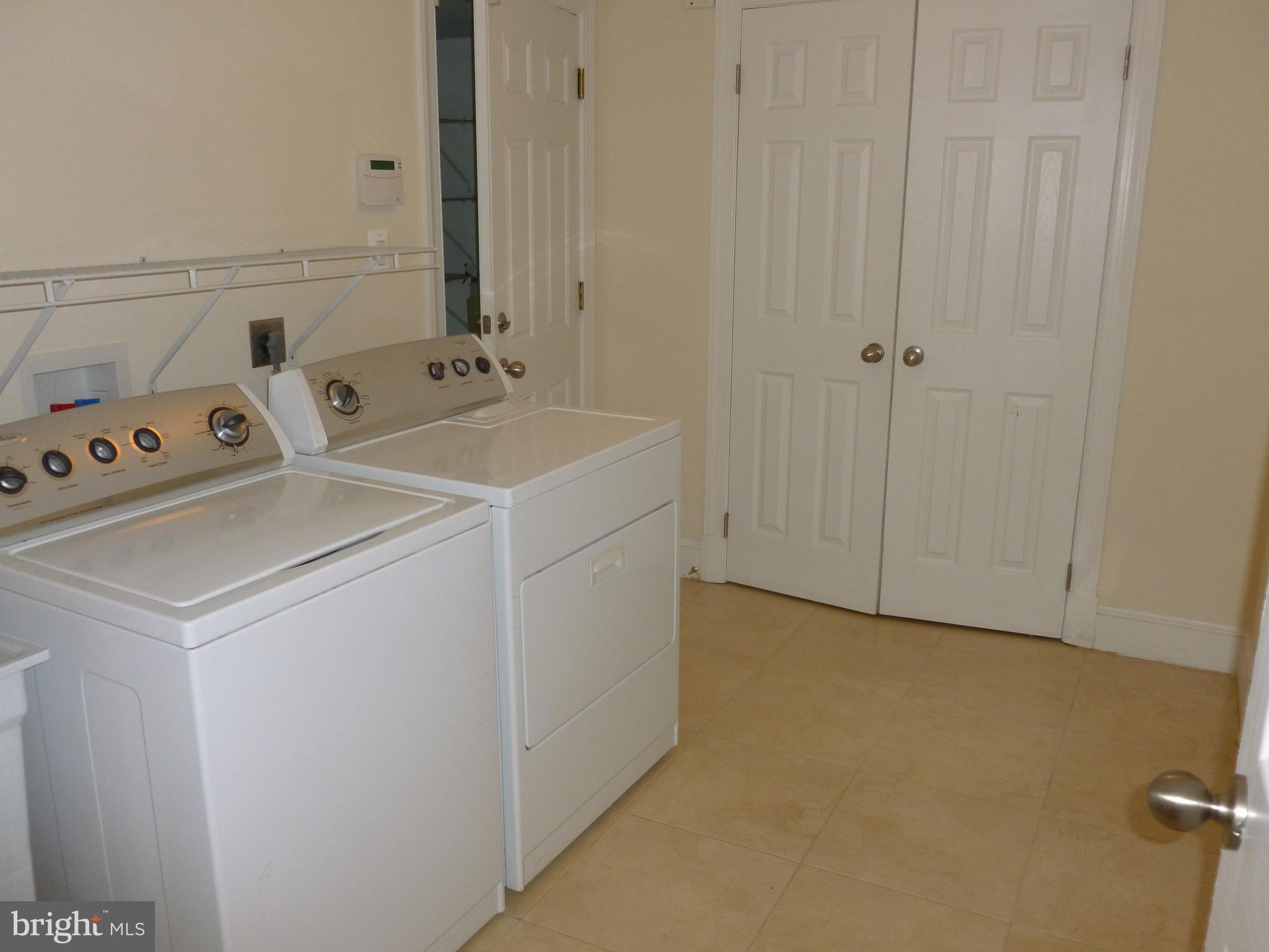 JEWELL KIRBY KEROHER - Residential Lease