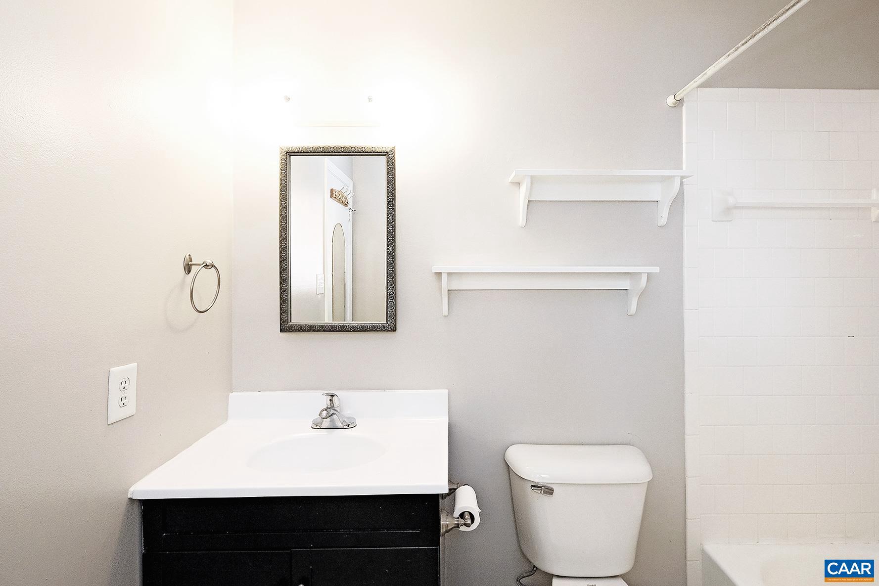 STONEHENGE - Residential Lease