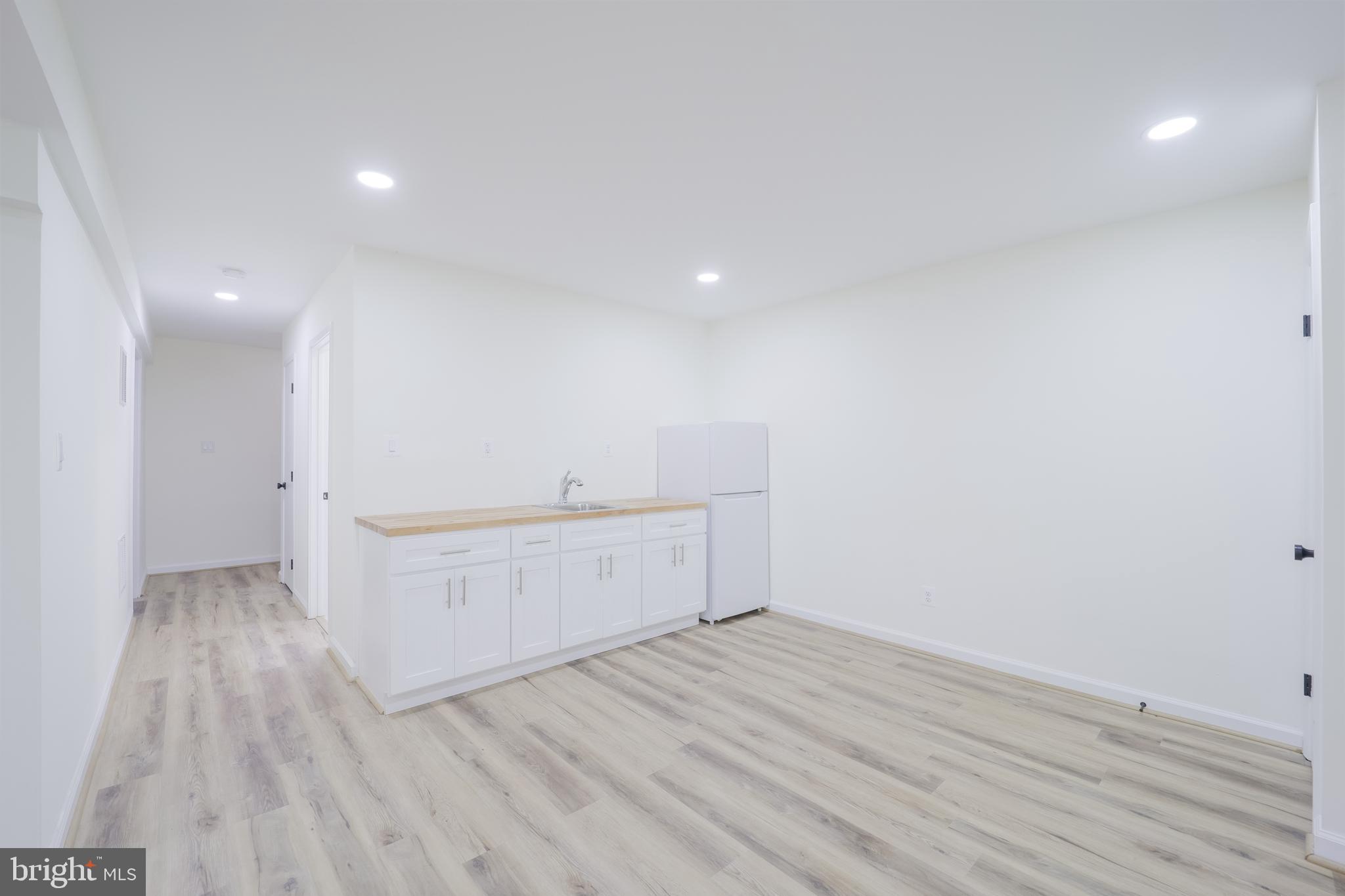 POOKS HILL - Residential