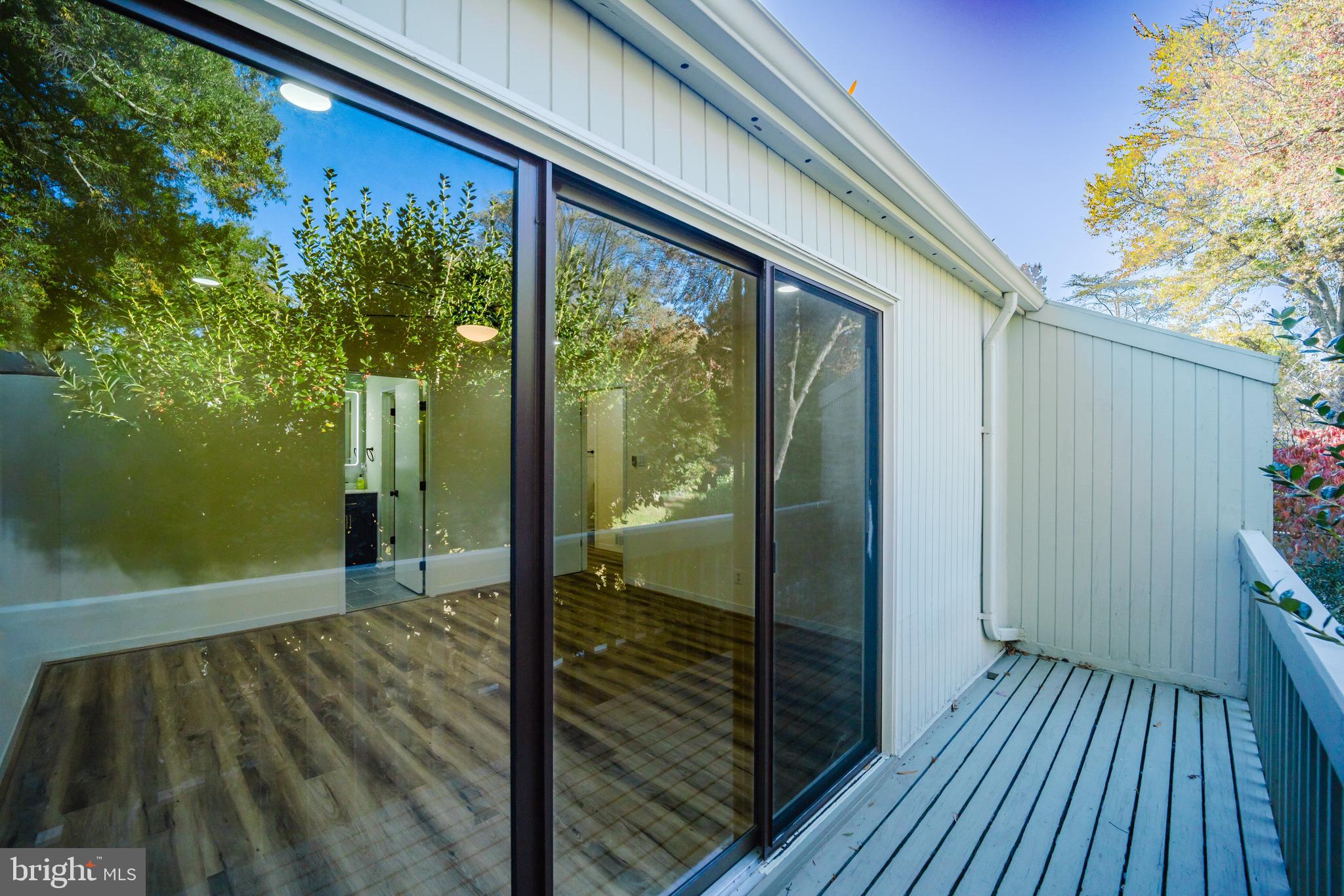 POOKS HILL - Residential