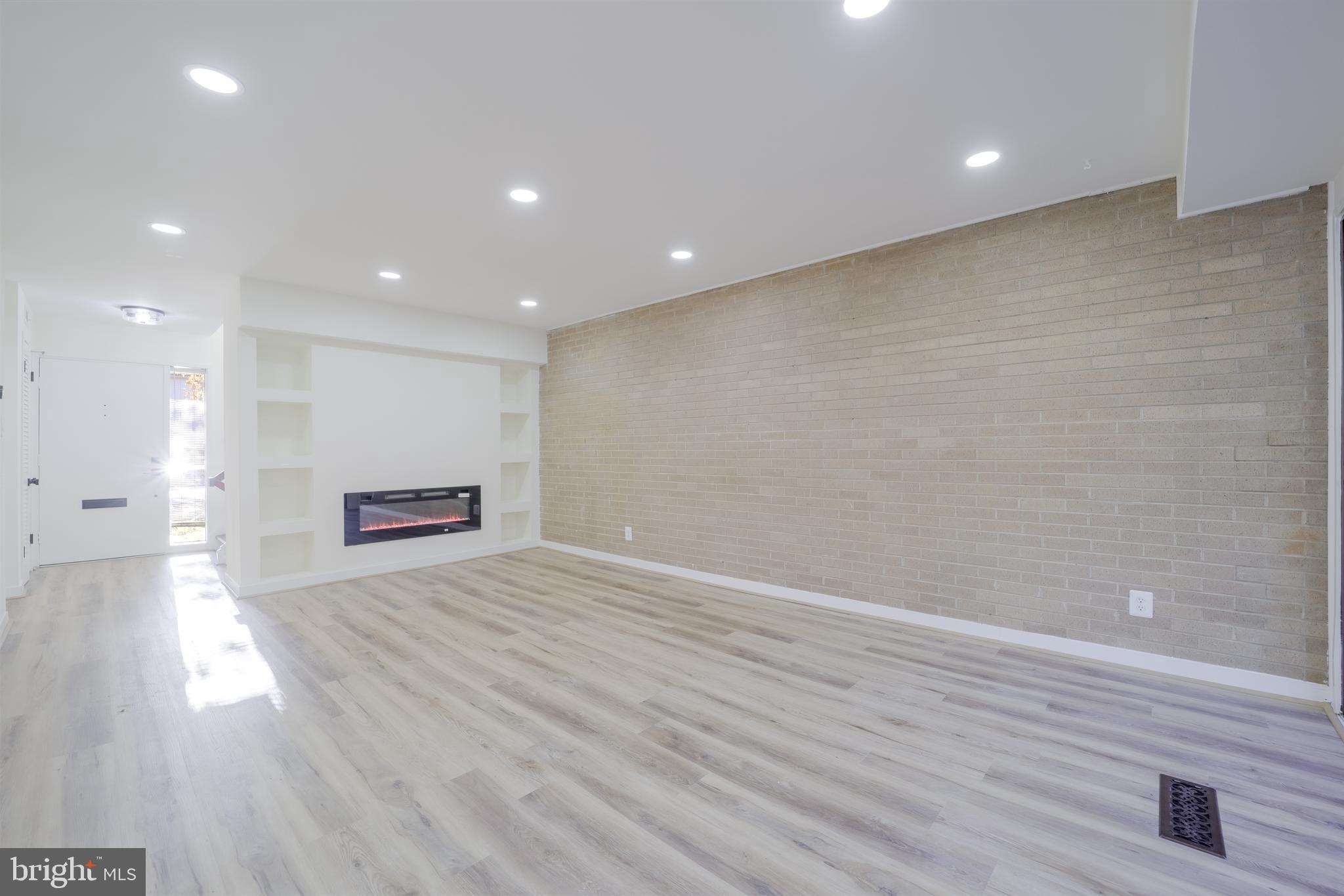 5236 POOKS HILL ROAD D-23