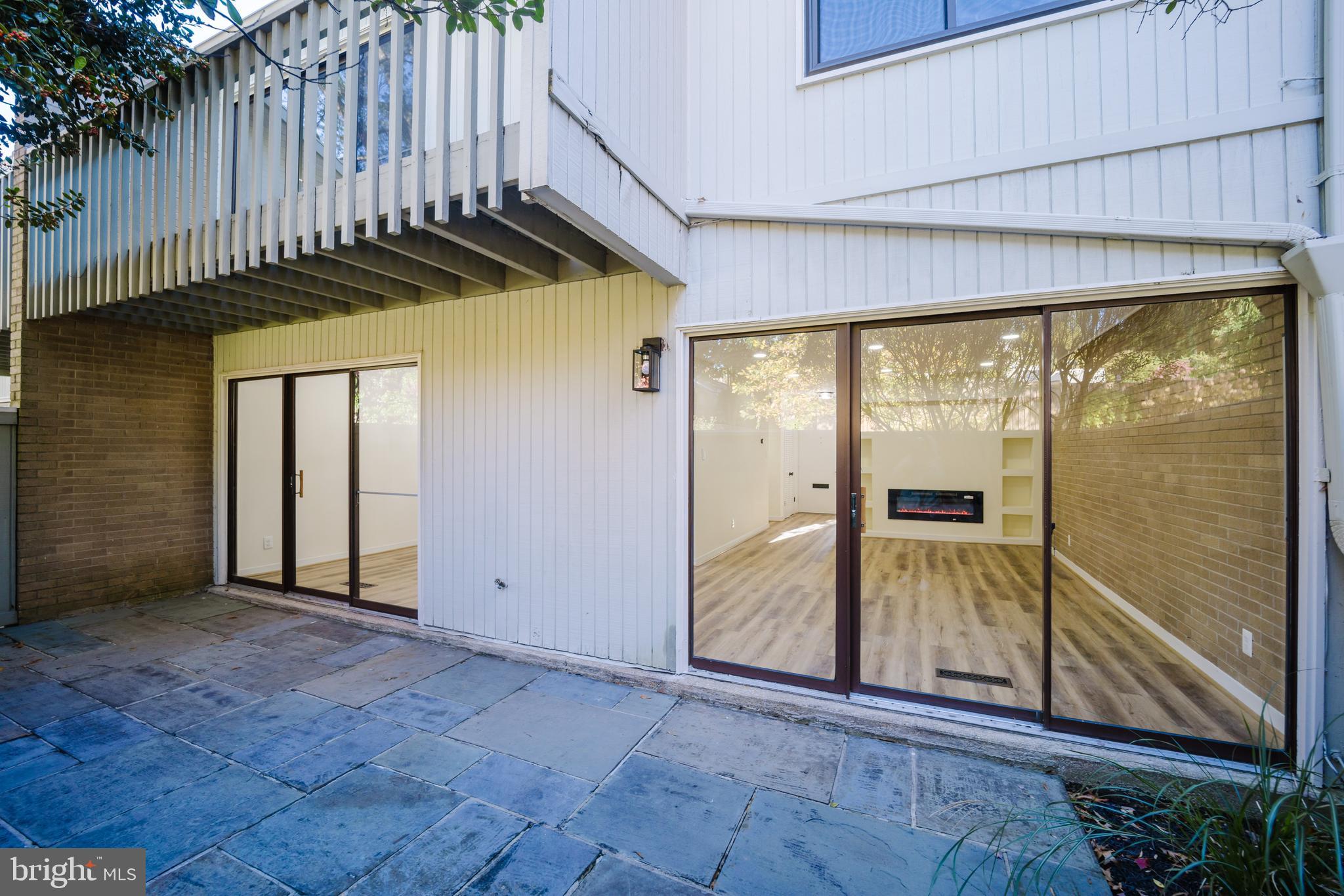 POOKS HILL - Residential