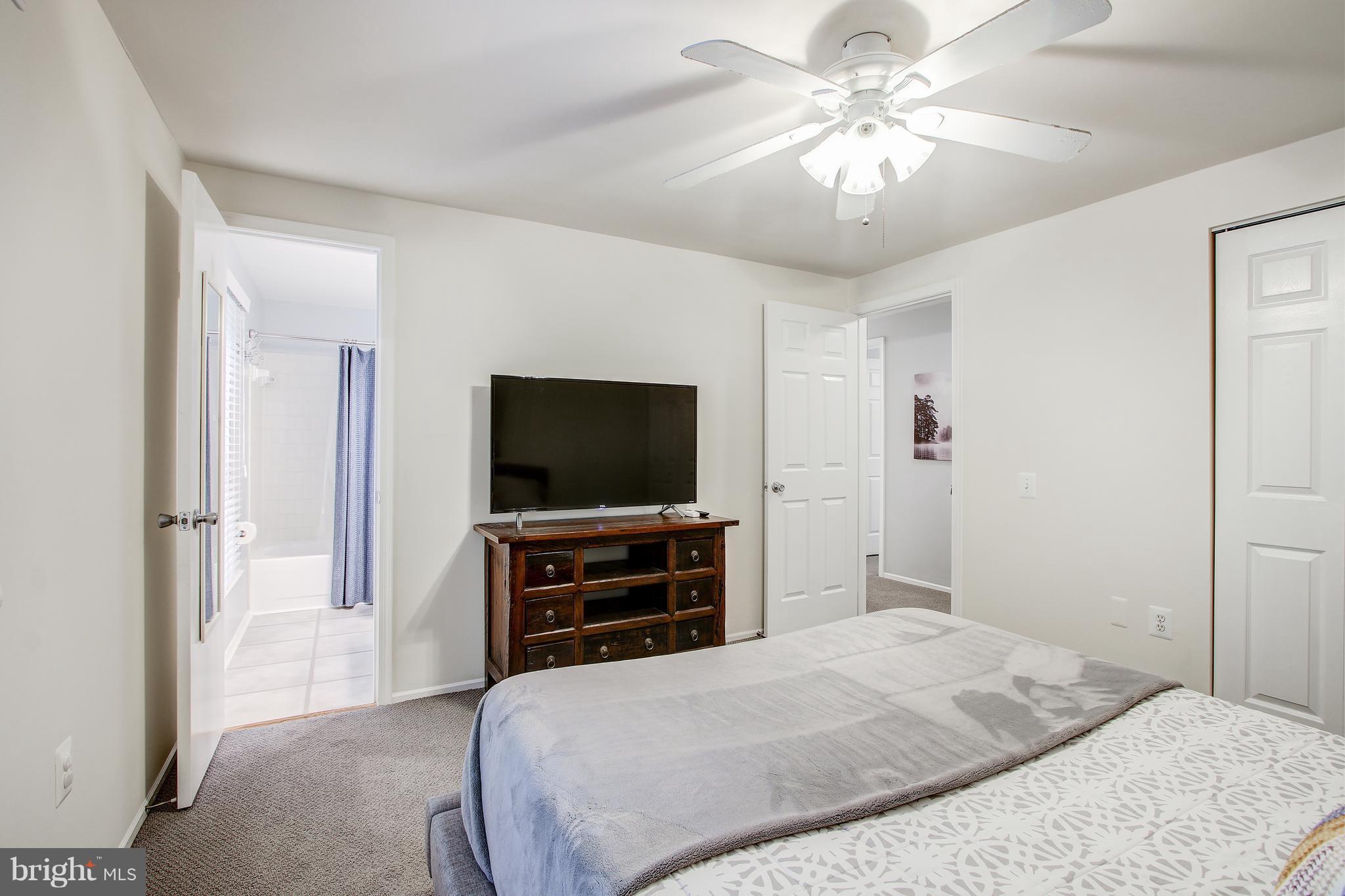 BURKE CENTRE - Residential