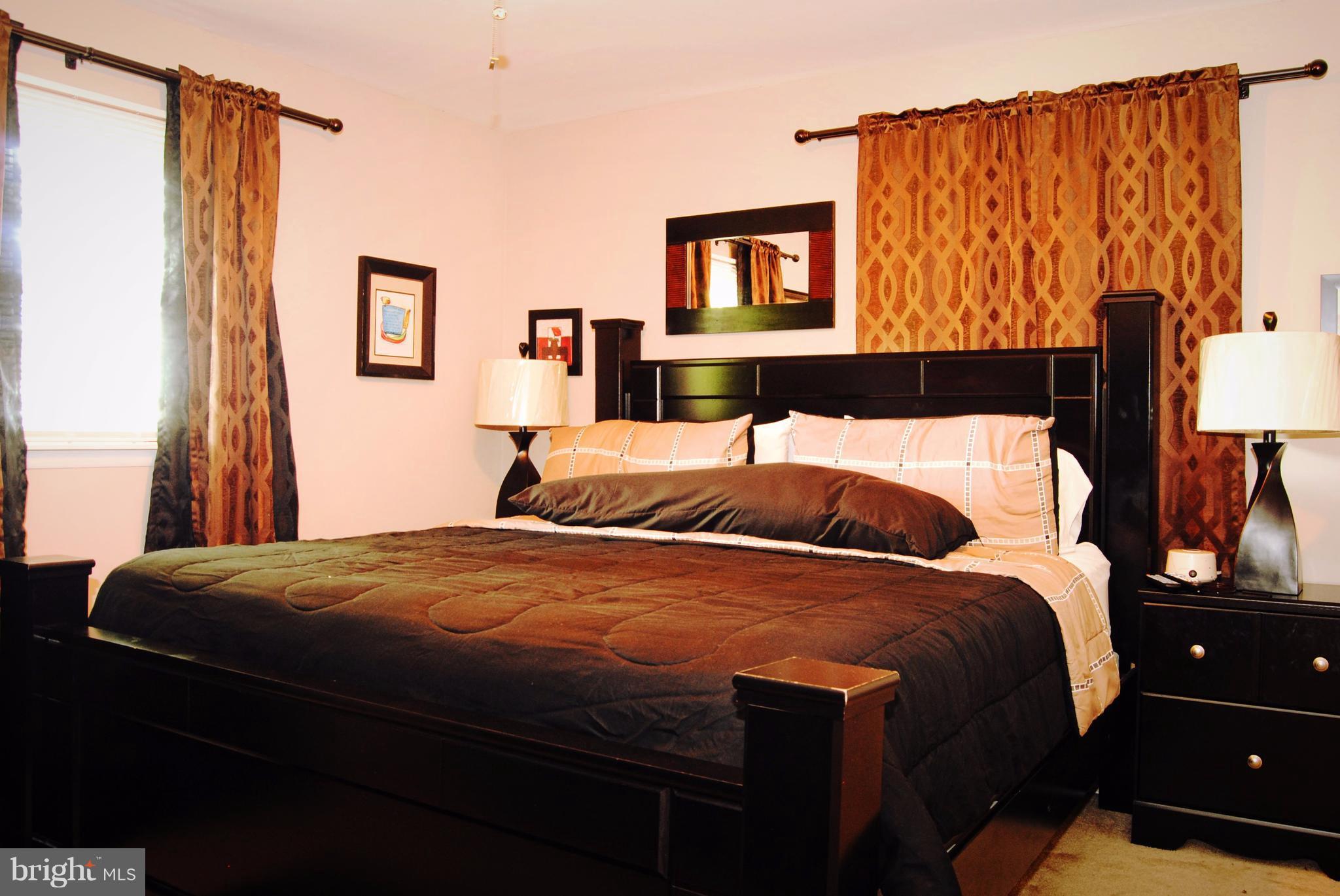 HILLCREST MANOR - Residential