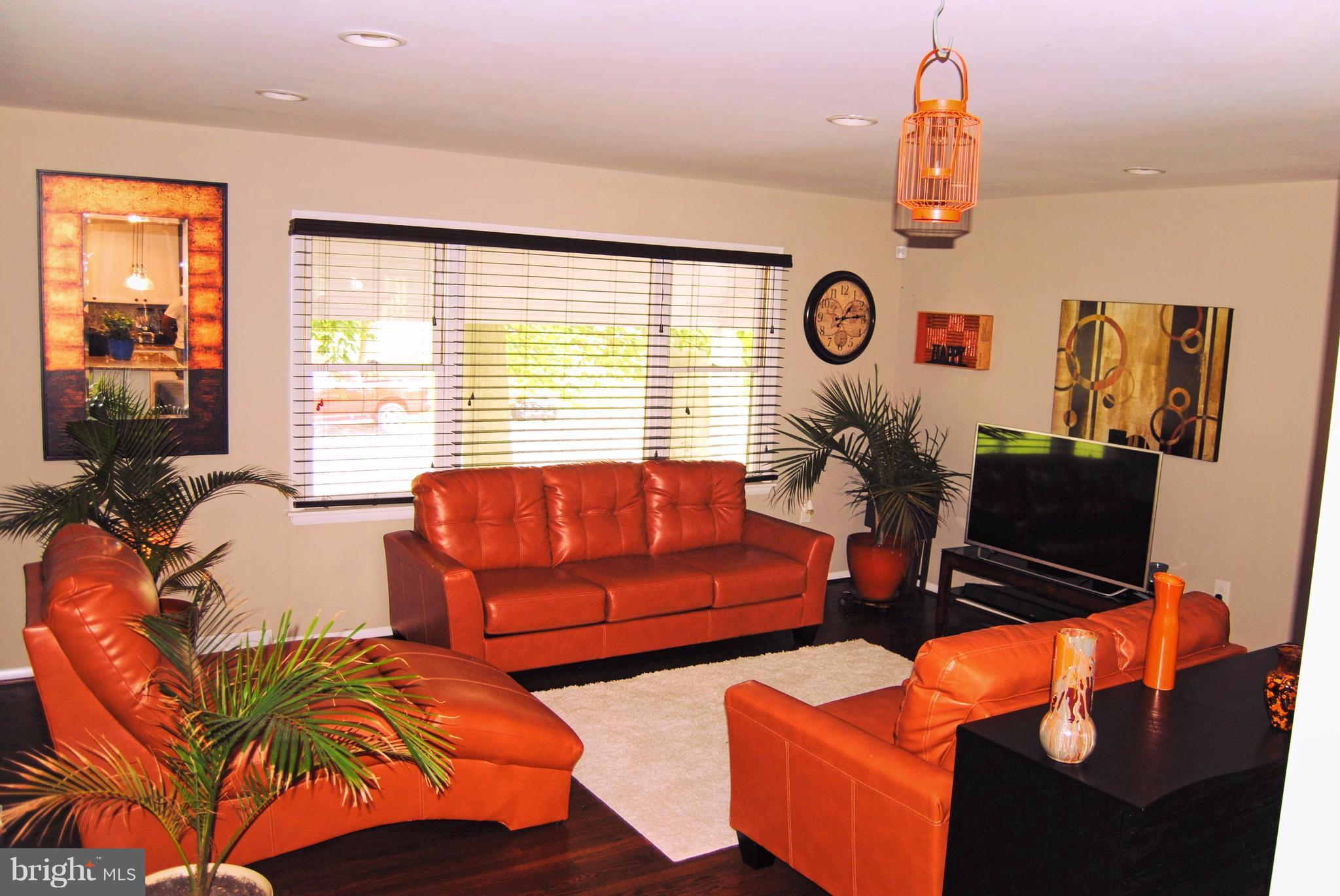 HILLCREST MANOR - Residential