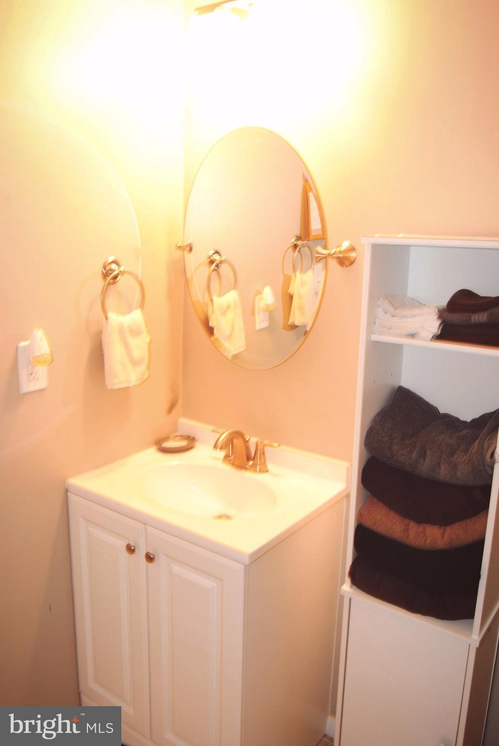 HILLCREST MANOR - Residential