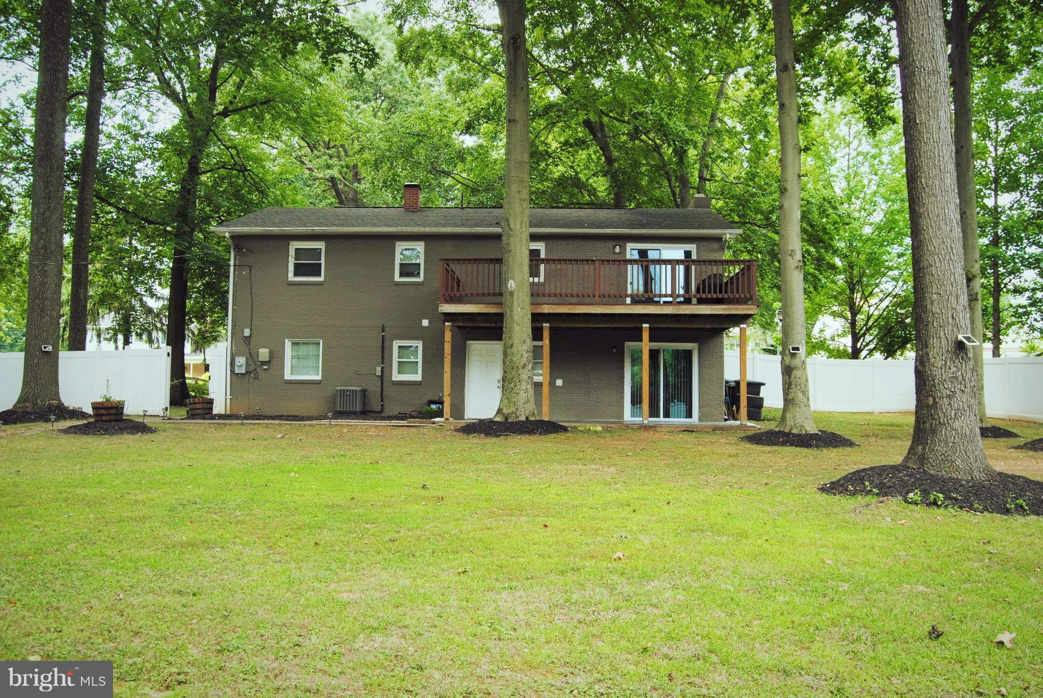 HILLCREST MANOR - Residential