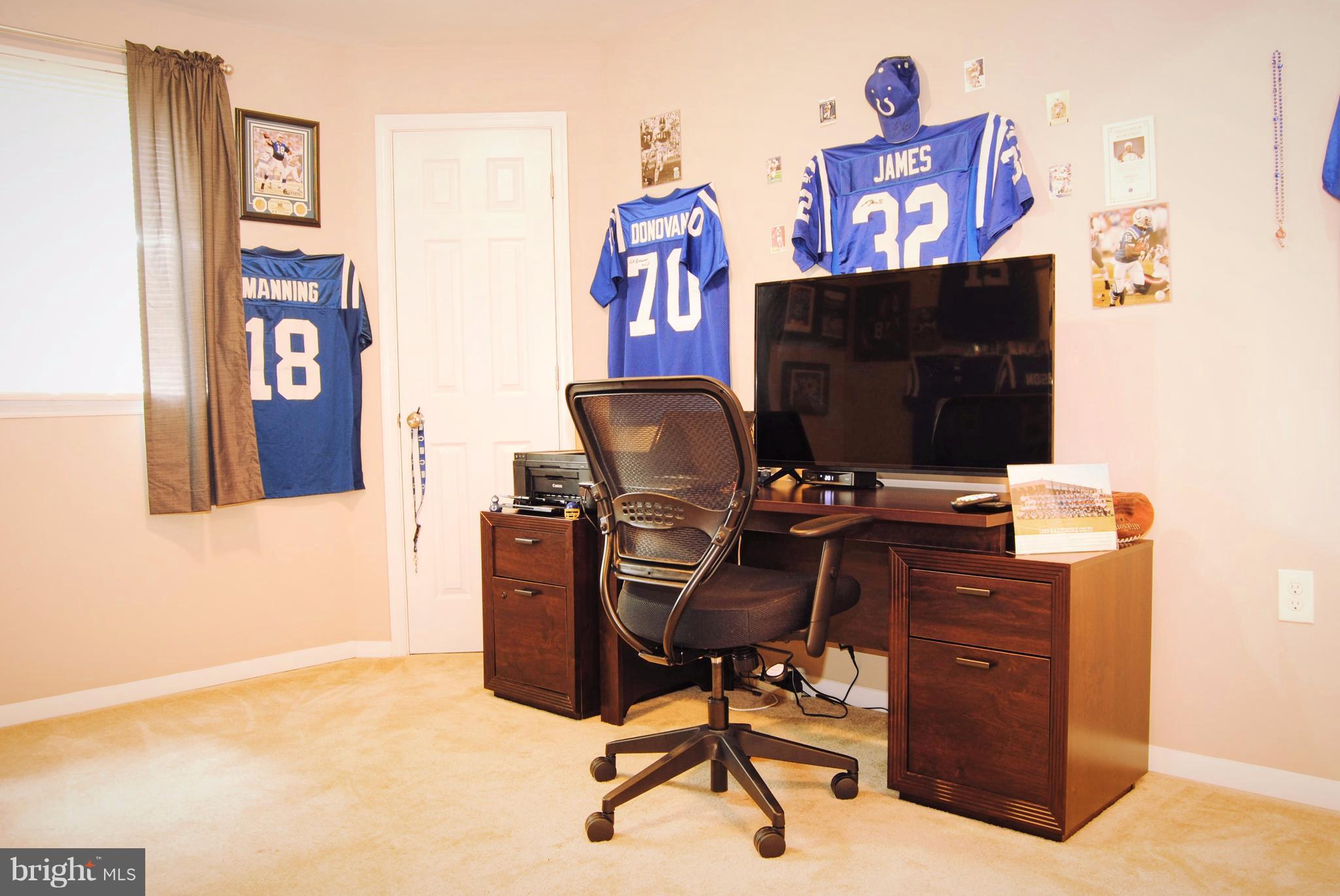 HILLCREST MANOR - Residential