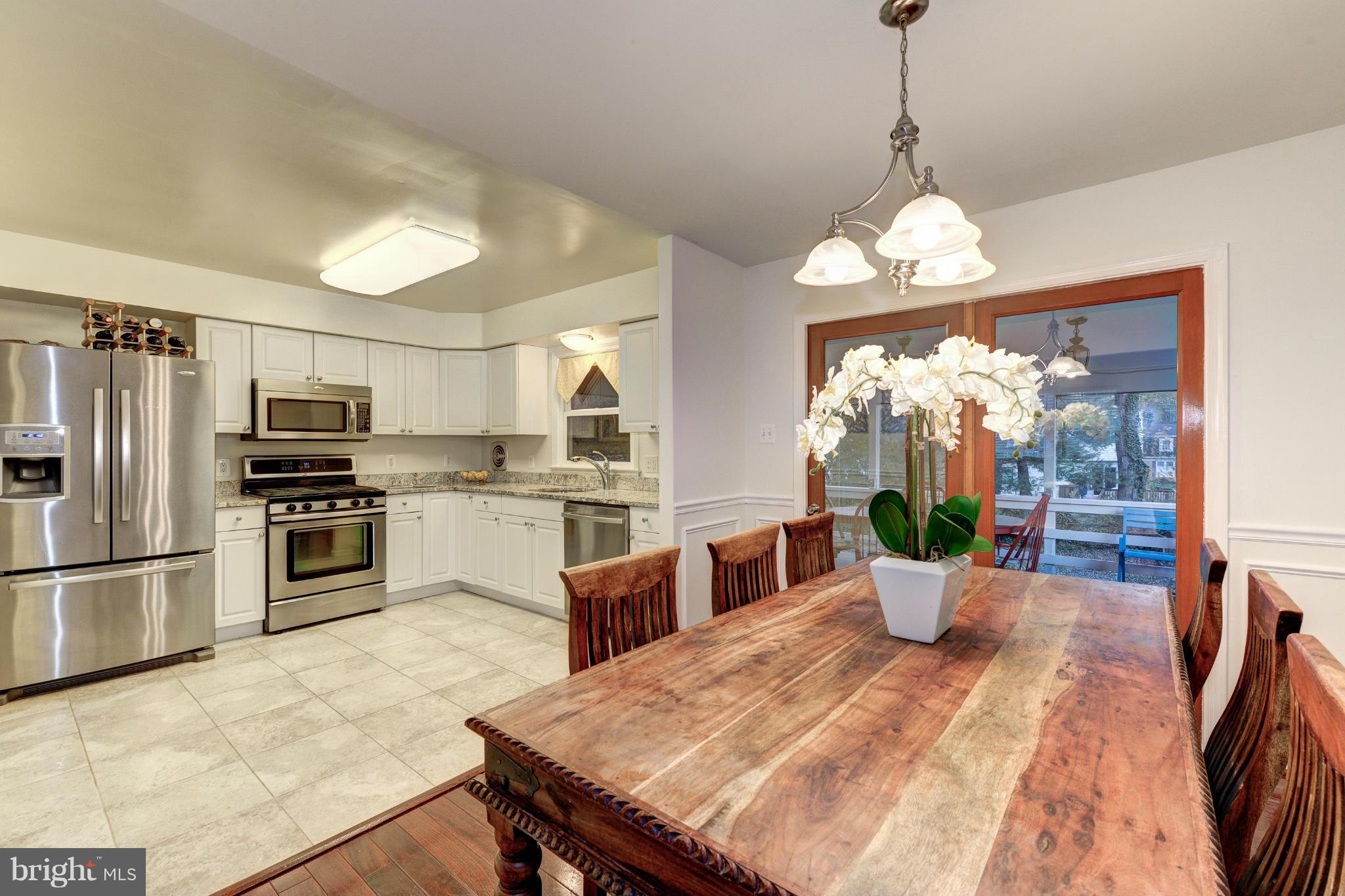 HAYFIELD FARM - Residential