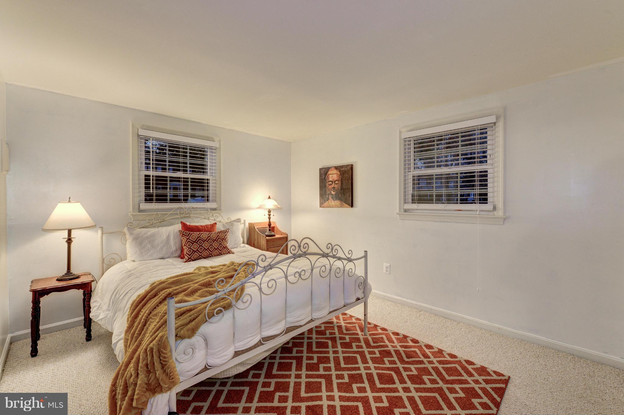 HAYFIELD FARM - Residential