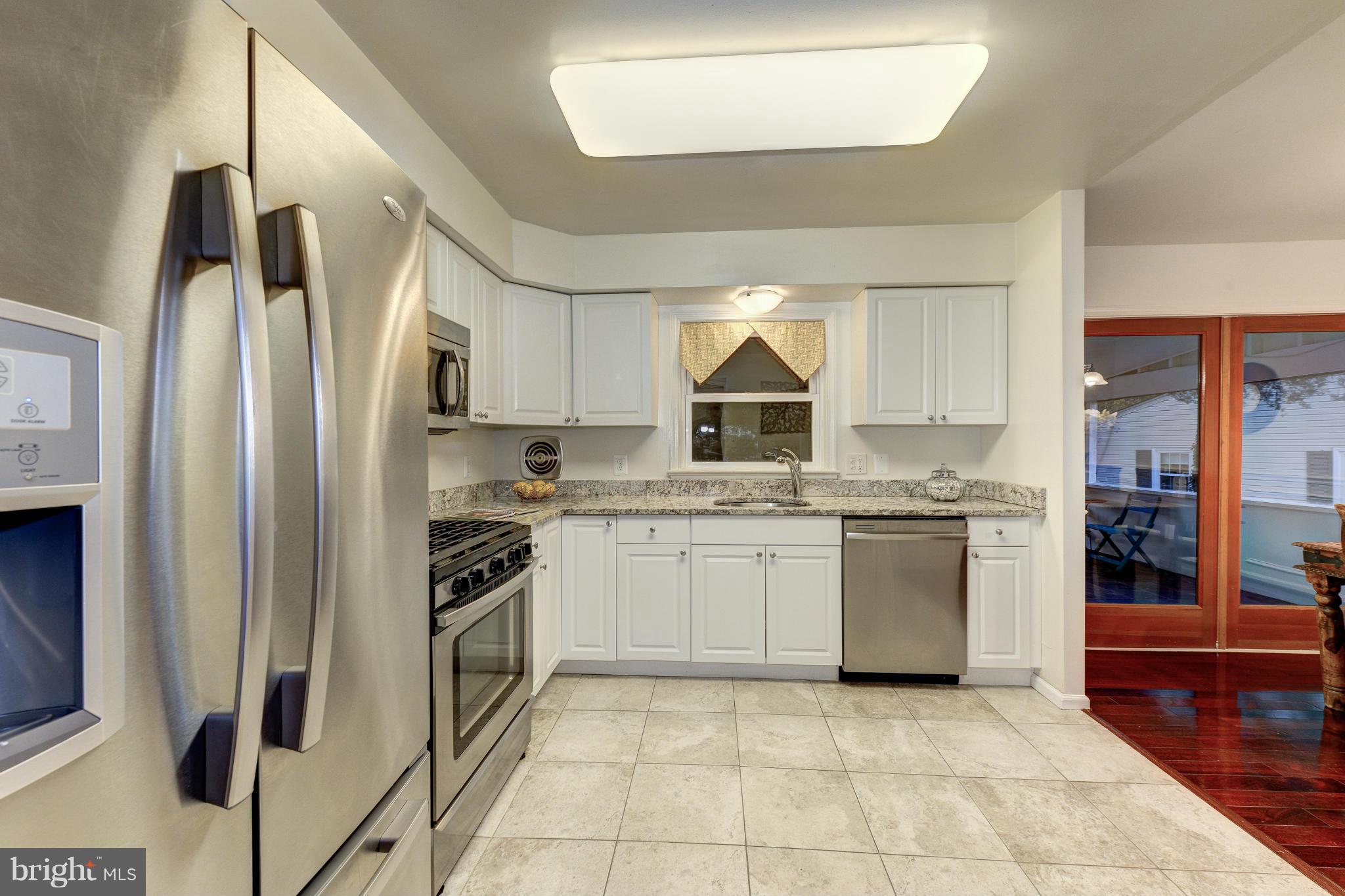 HAYFIELD FARM - Residential