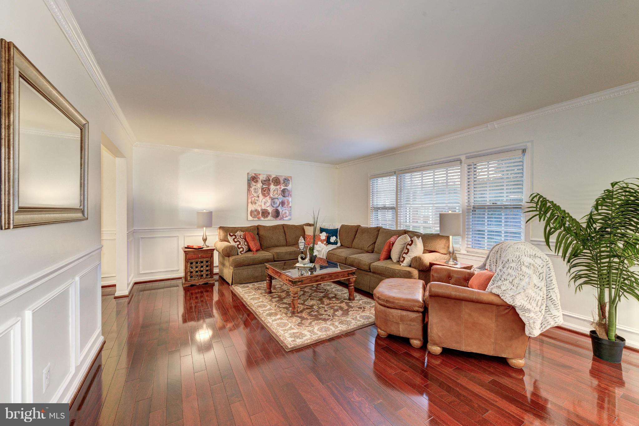 HAYFIELD FARM - Residential