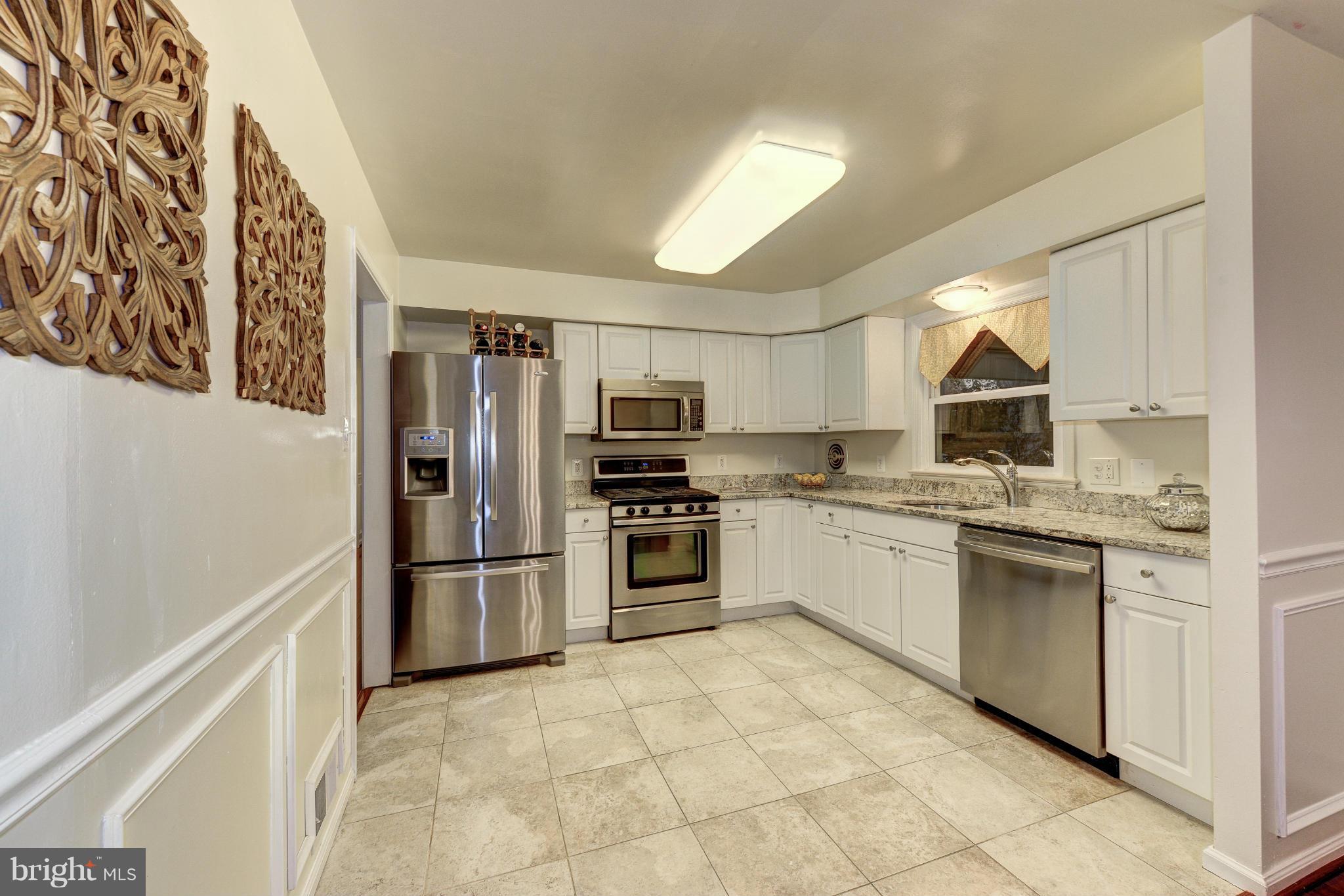 HAYFIELD FARM - Residential