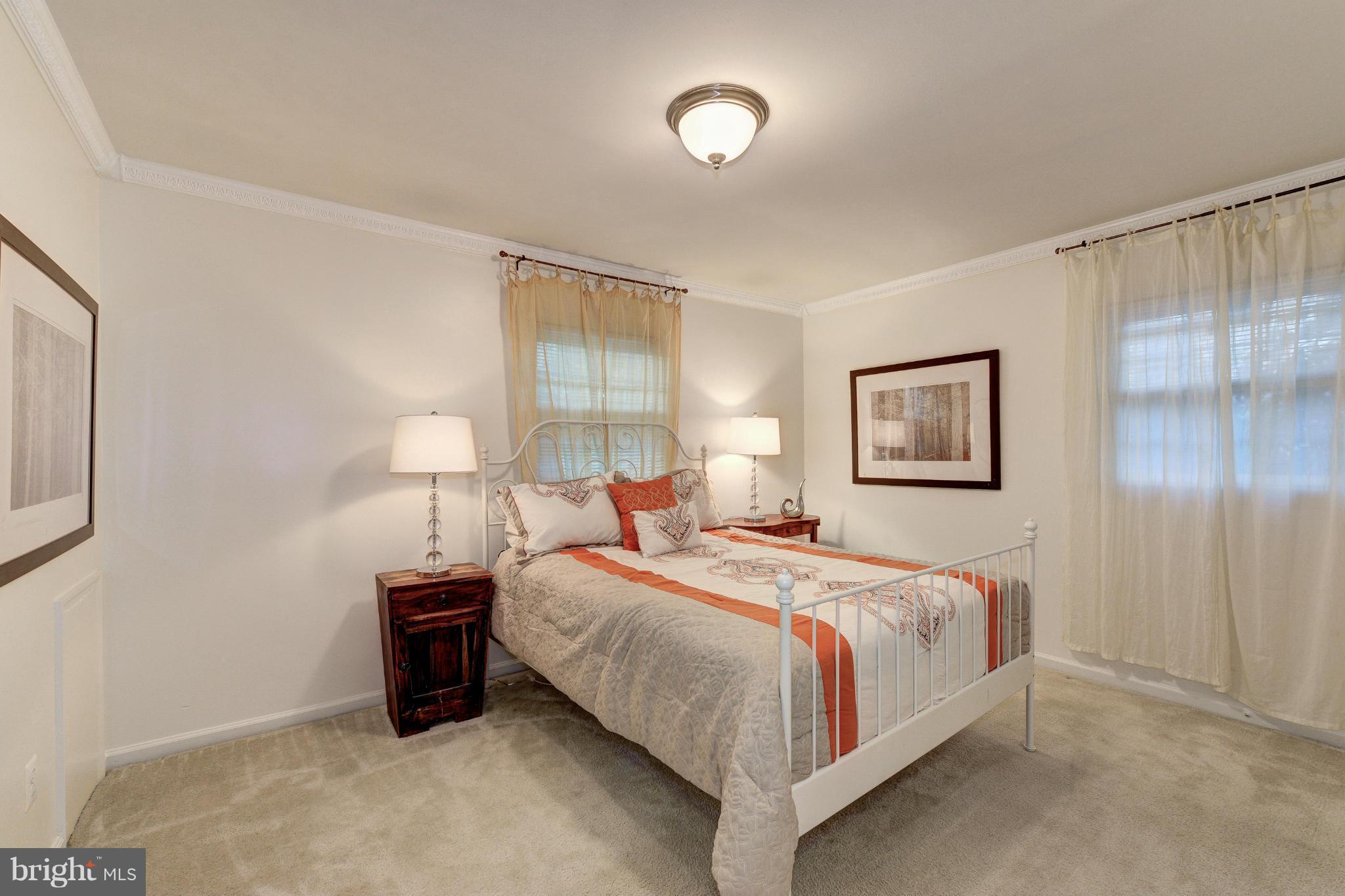 HAYFIELD FARM - Residential