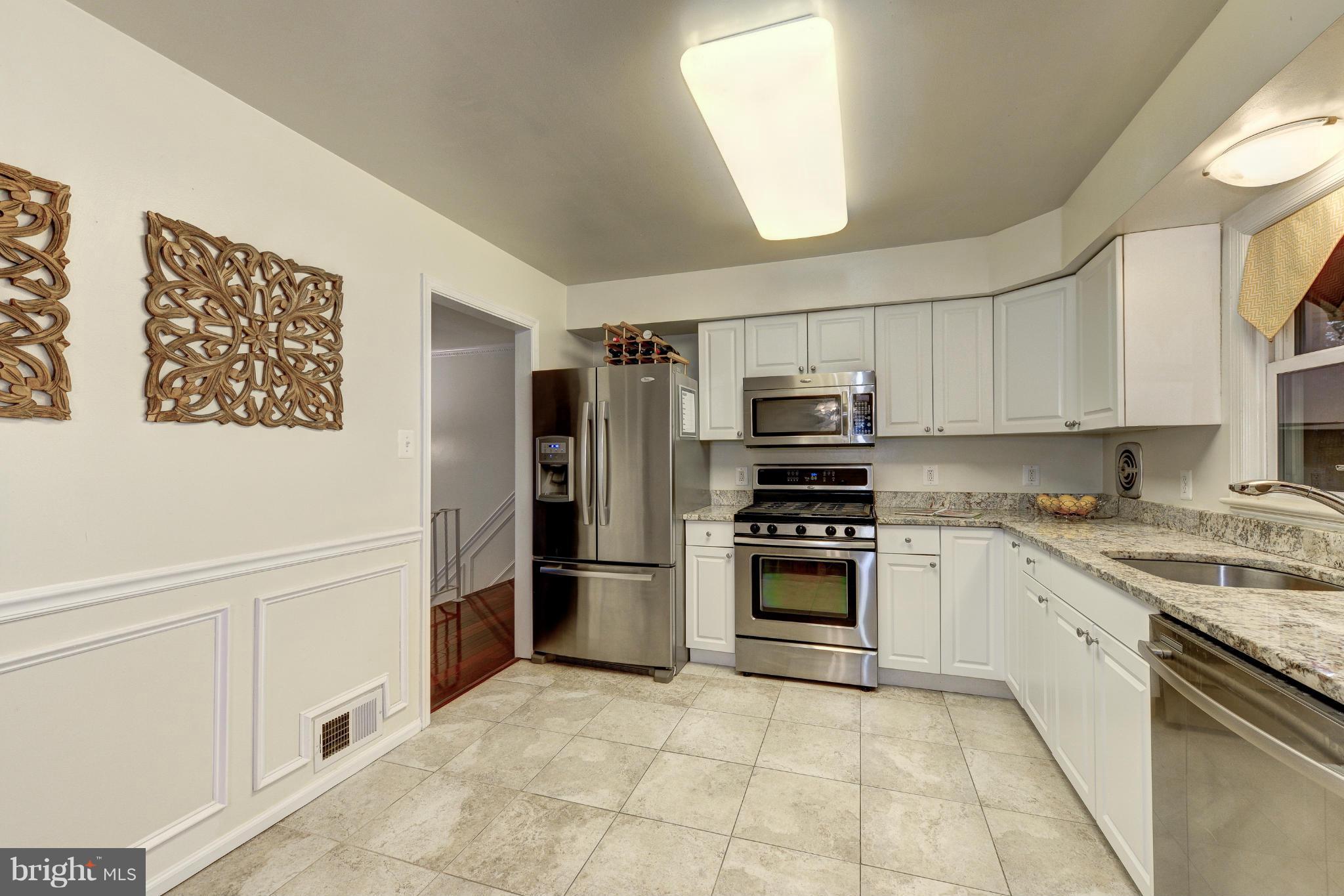 HAYFIELD FARM - Residential