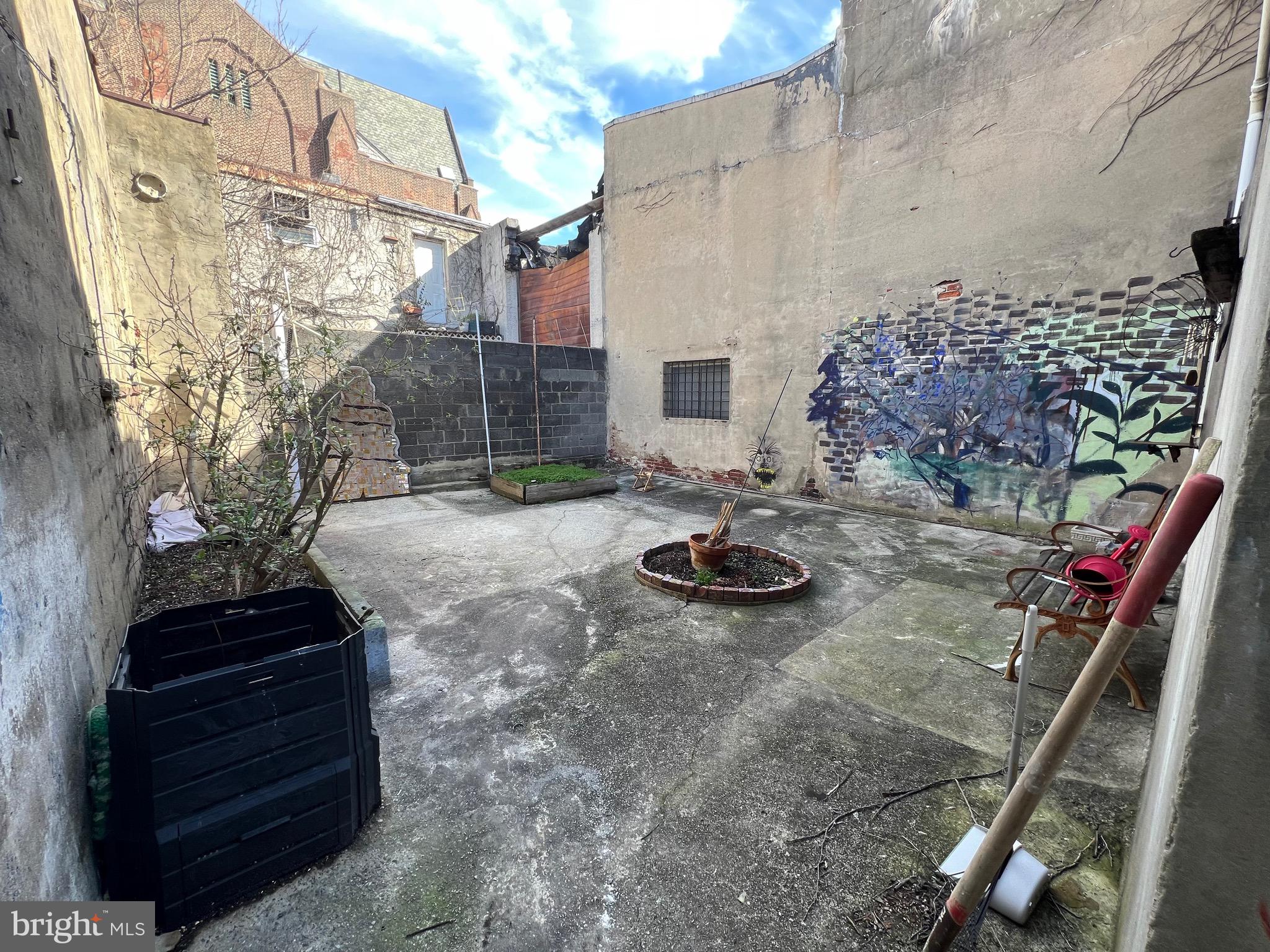 NORRIS SQUARE - Residential Income