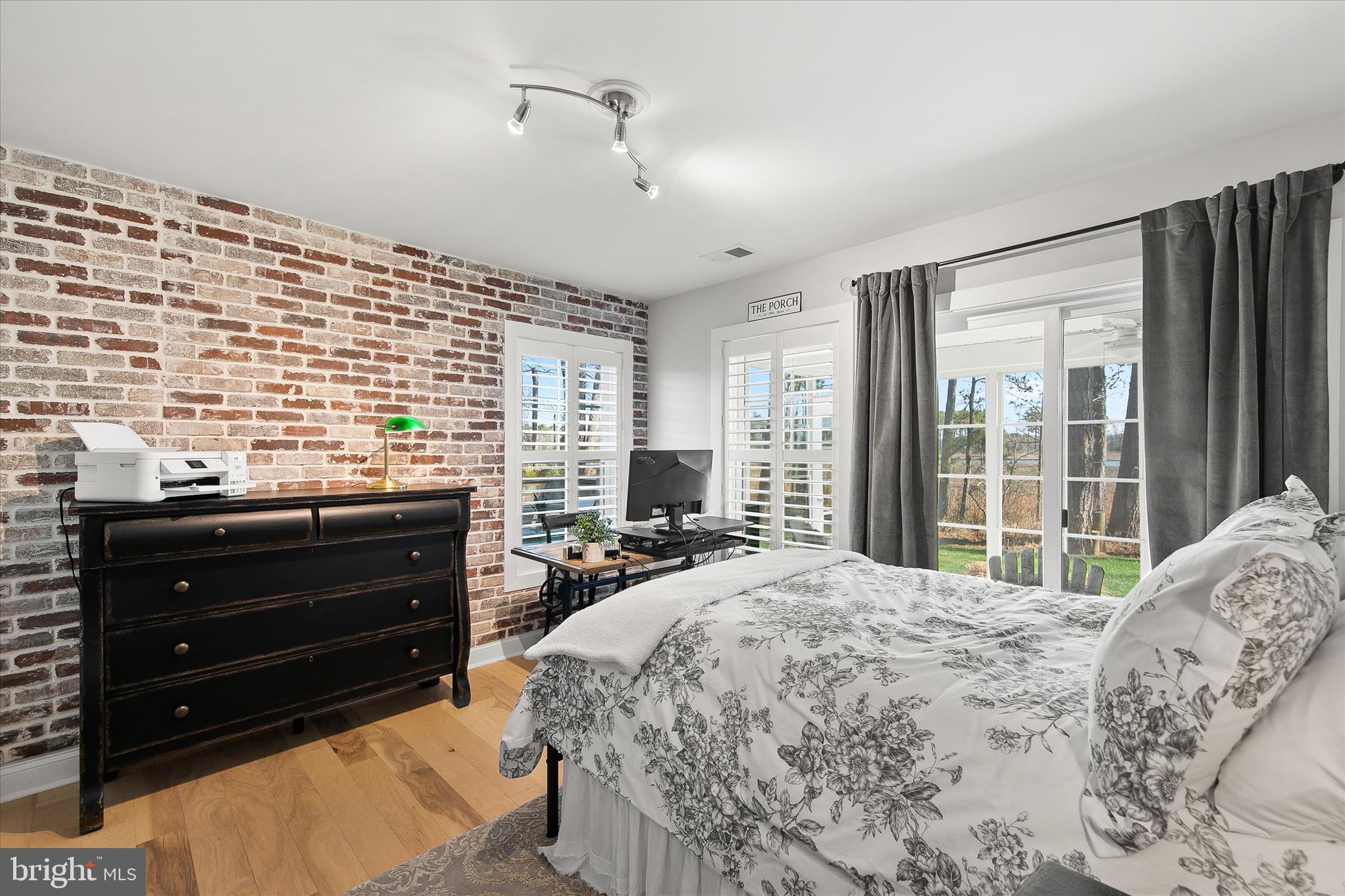 MARSH ISLAND IN LEWES - Residential