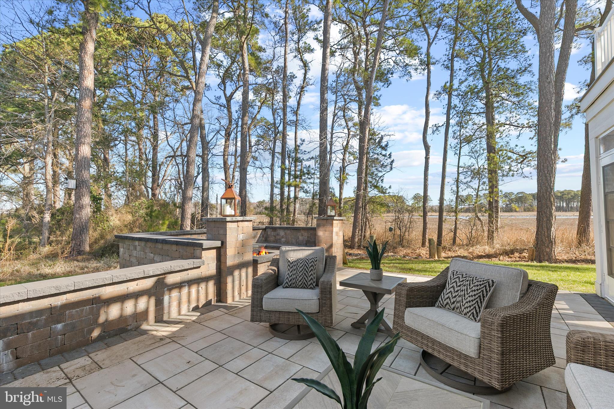 MARSH ISLAND IN LEWES - Residential