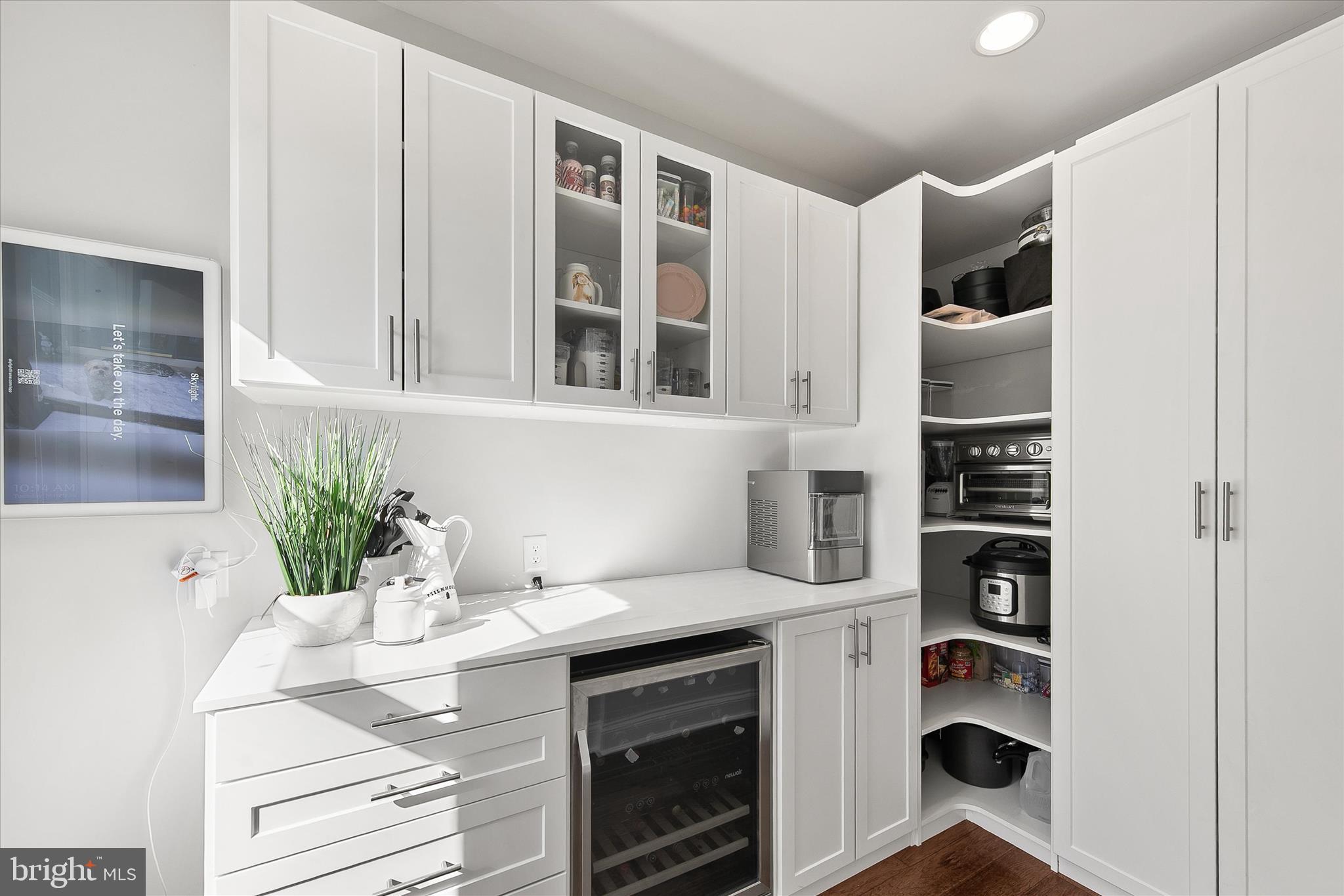 MARSH ISLAND IN LEWES - Residential