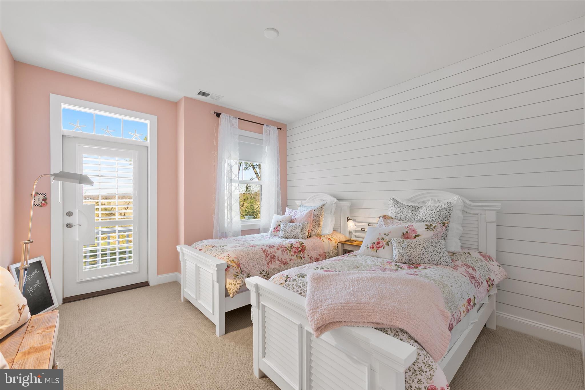 MARSH ISLAND IN LEWES - Residential