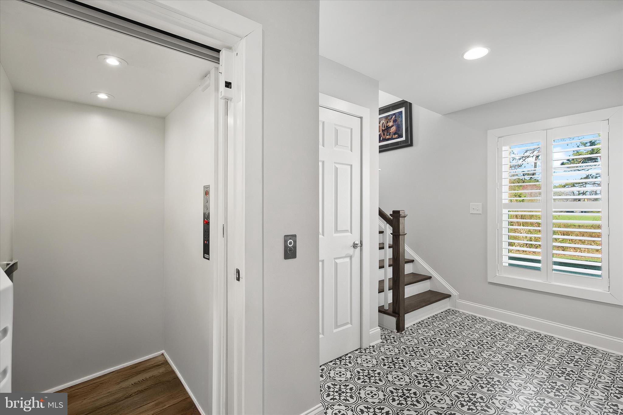 MARSH ISLAND IN LEWES - Residential