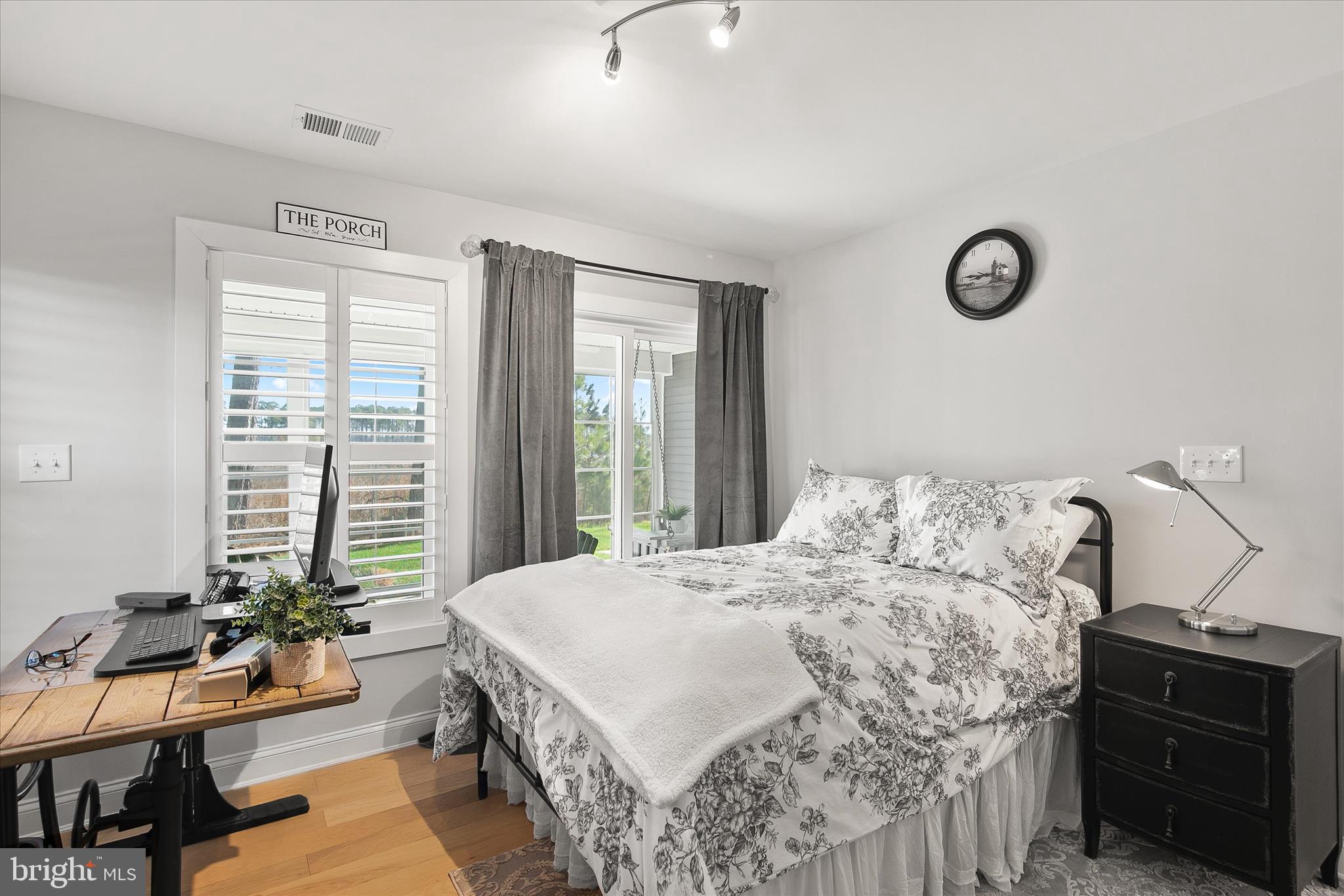 MARSH ISLAND IN LEWES - Residential