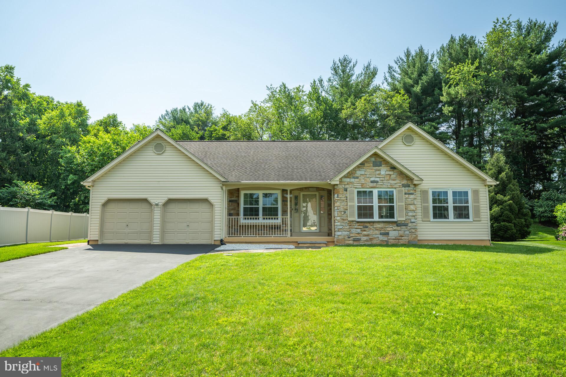 DOYLESTOWN HUNT - Residential