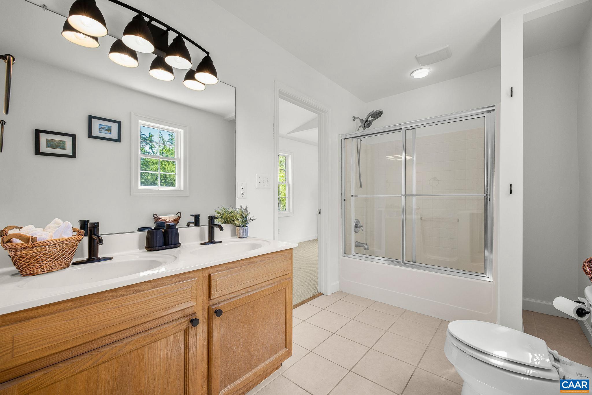 JONES-GOODMAN - Residential