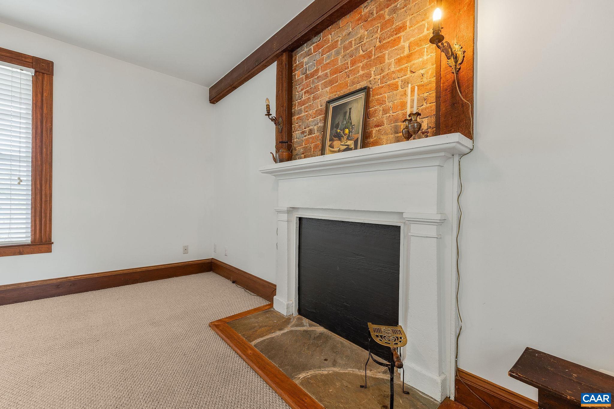 JONES-GOODMAN - Residential