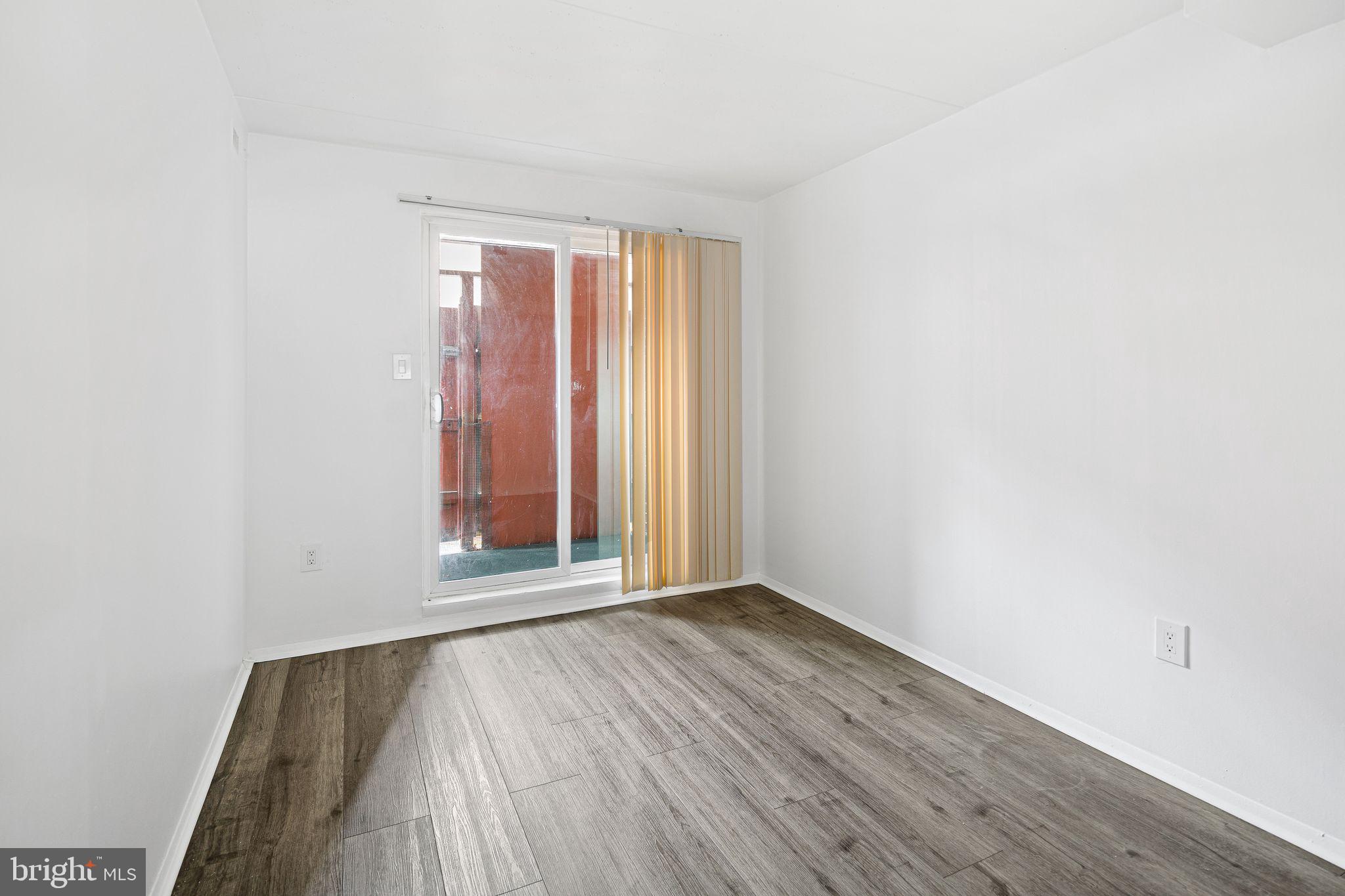 WASHINGTON SQ WEST - Residential