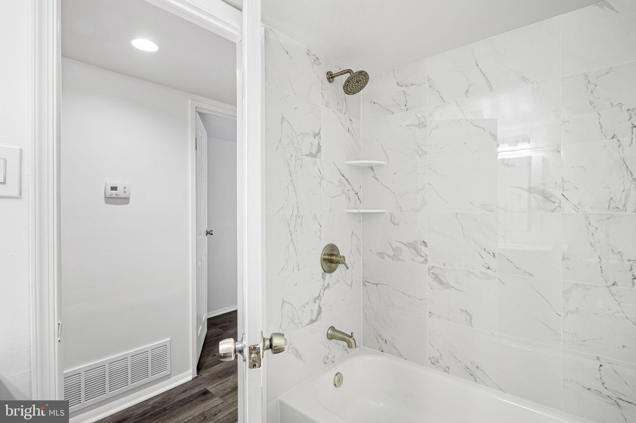 WASHINGTON SQ WEST - Residential