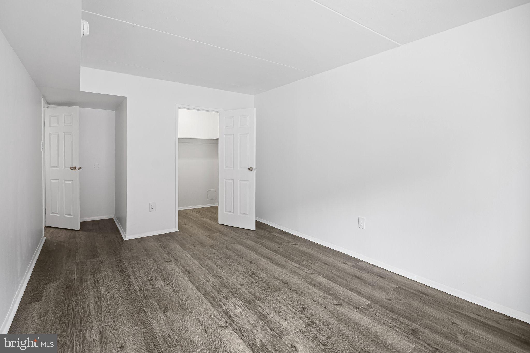 WASHINGTON SQ WEST - Residential