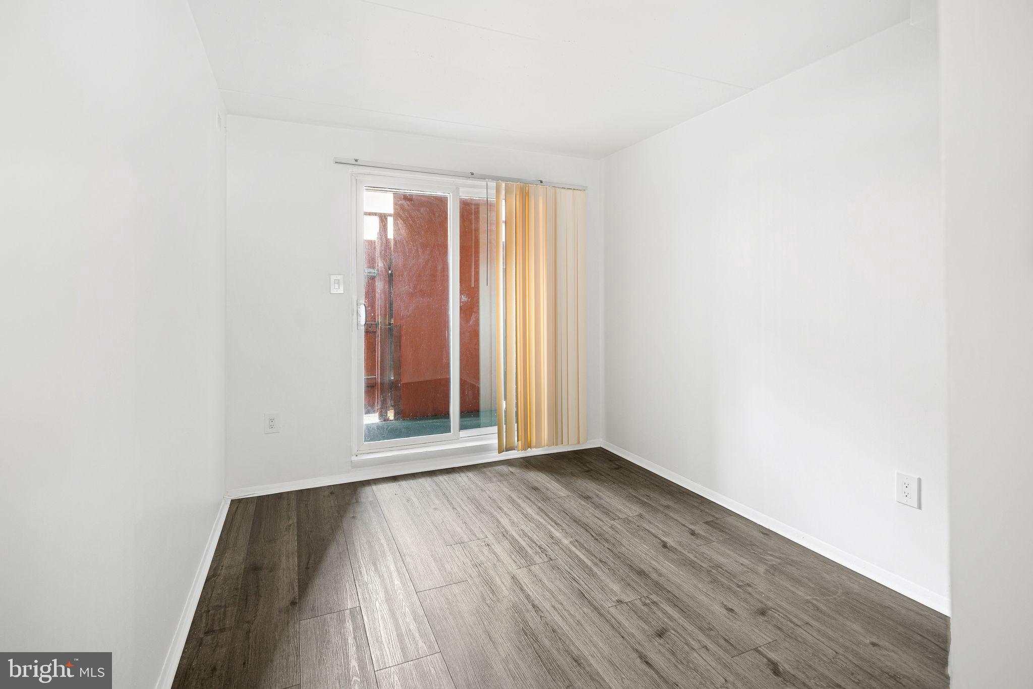 WASHINGTON SQ WEST - Residential