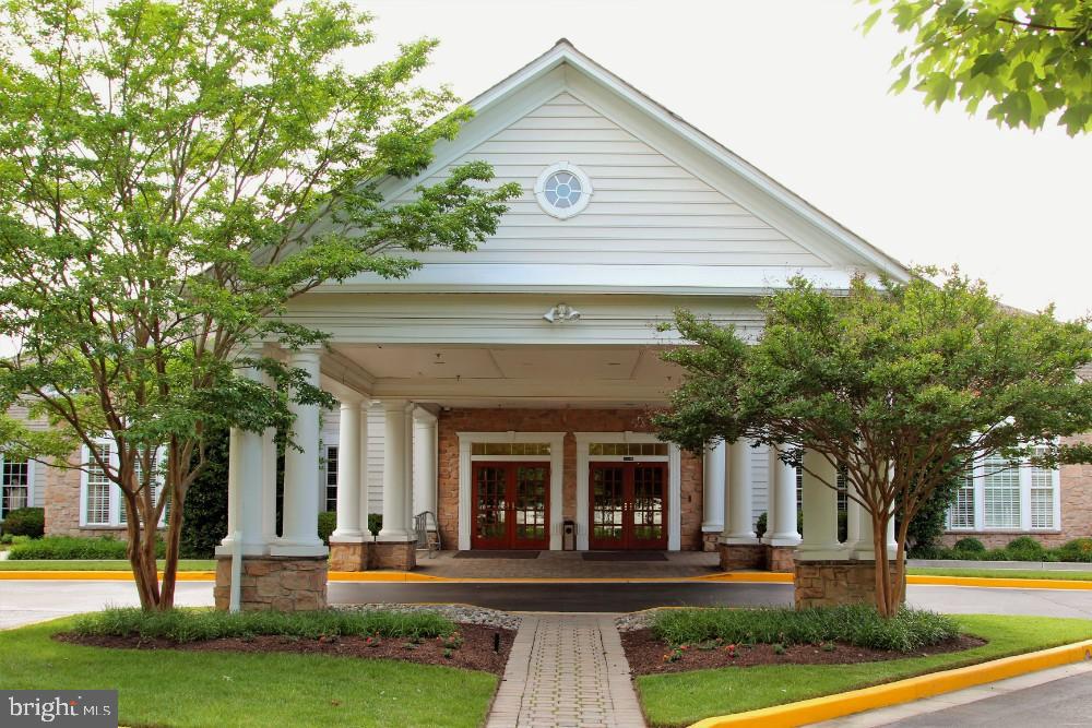 EASTON CLUB EAST - Residential