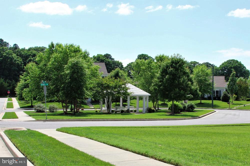 EASTON CLUB EAST - Residential