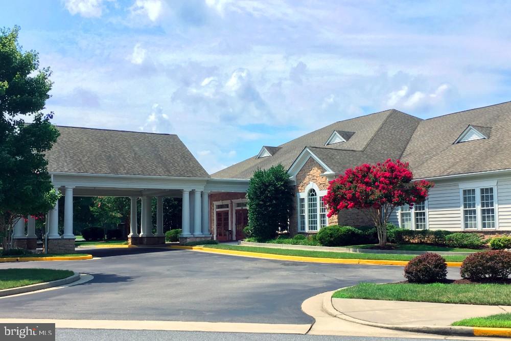 EASTON CLUB EAST - Residential